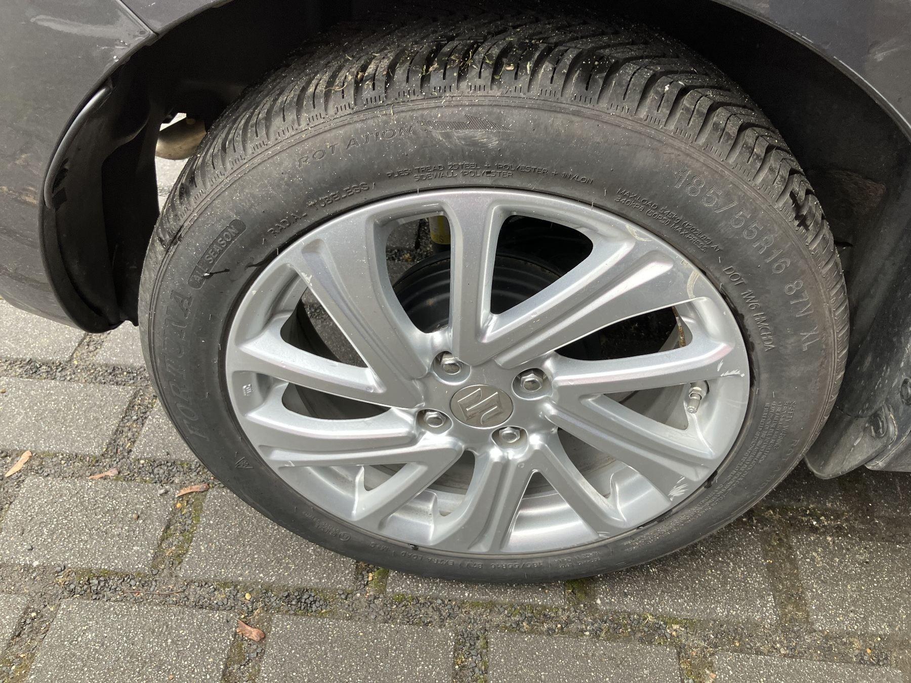 Fahrzeug-Bild 9