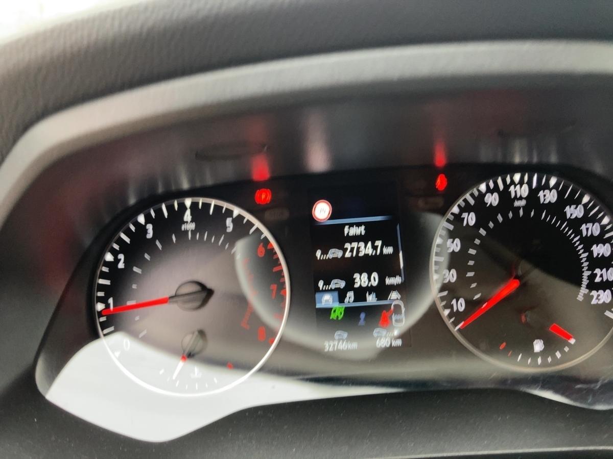 Fahrzeug-Bild 11