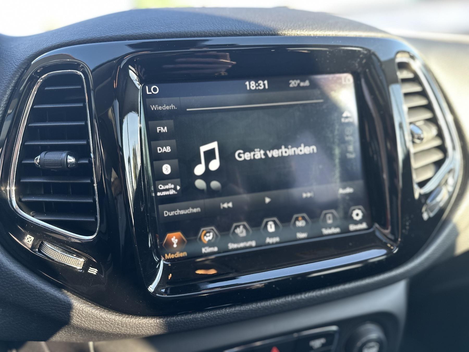 Fahrzeug-Bild 12