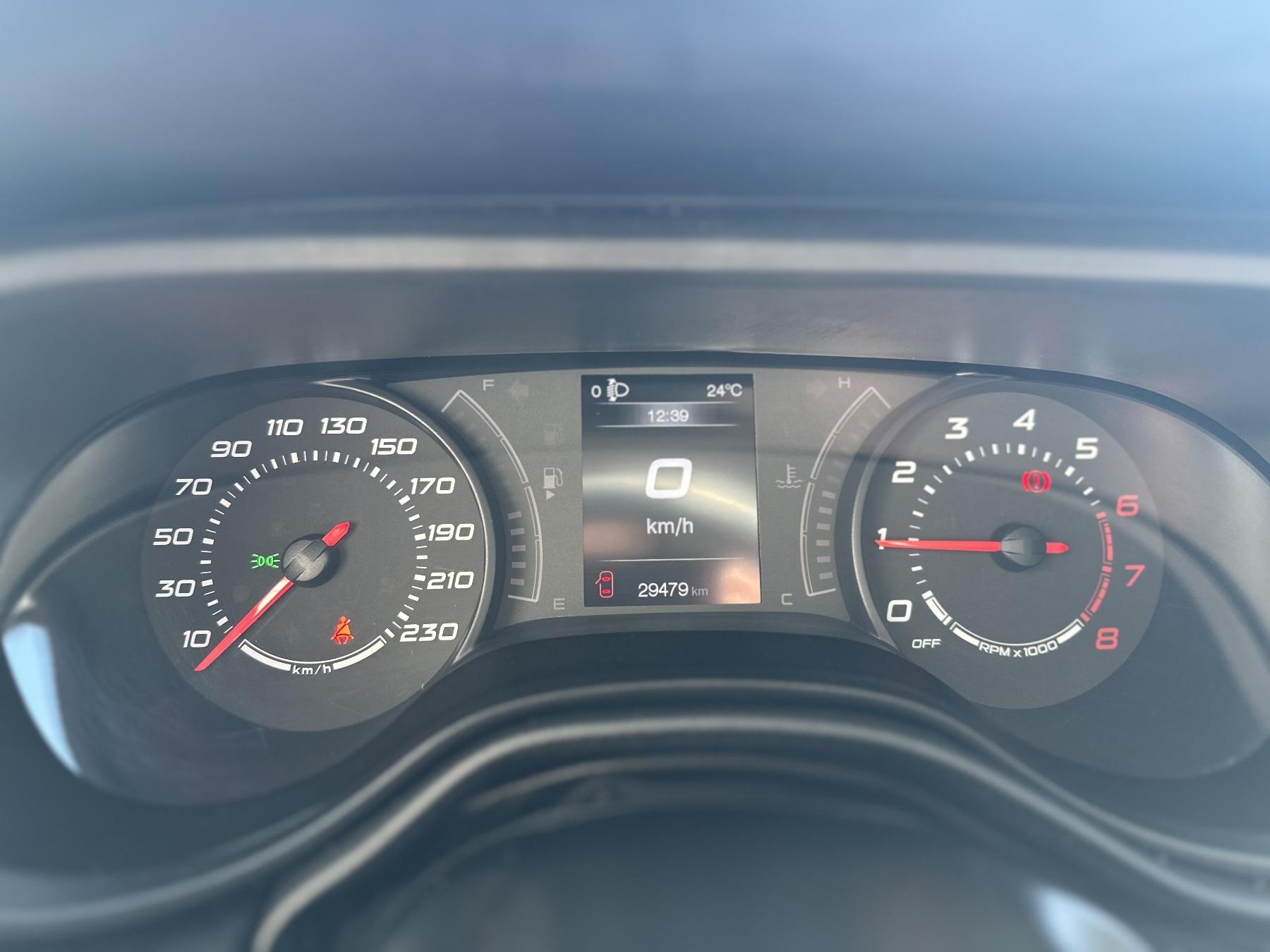 Fahrzeug-Bild 13