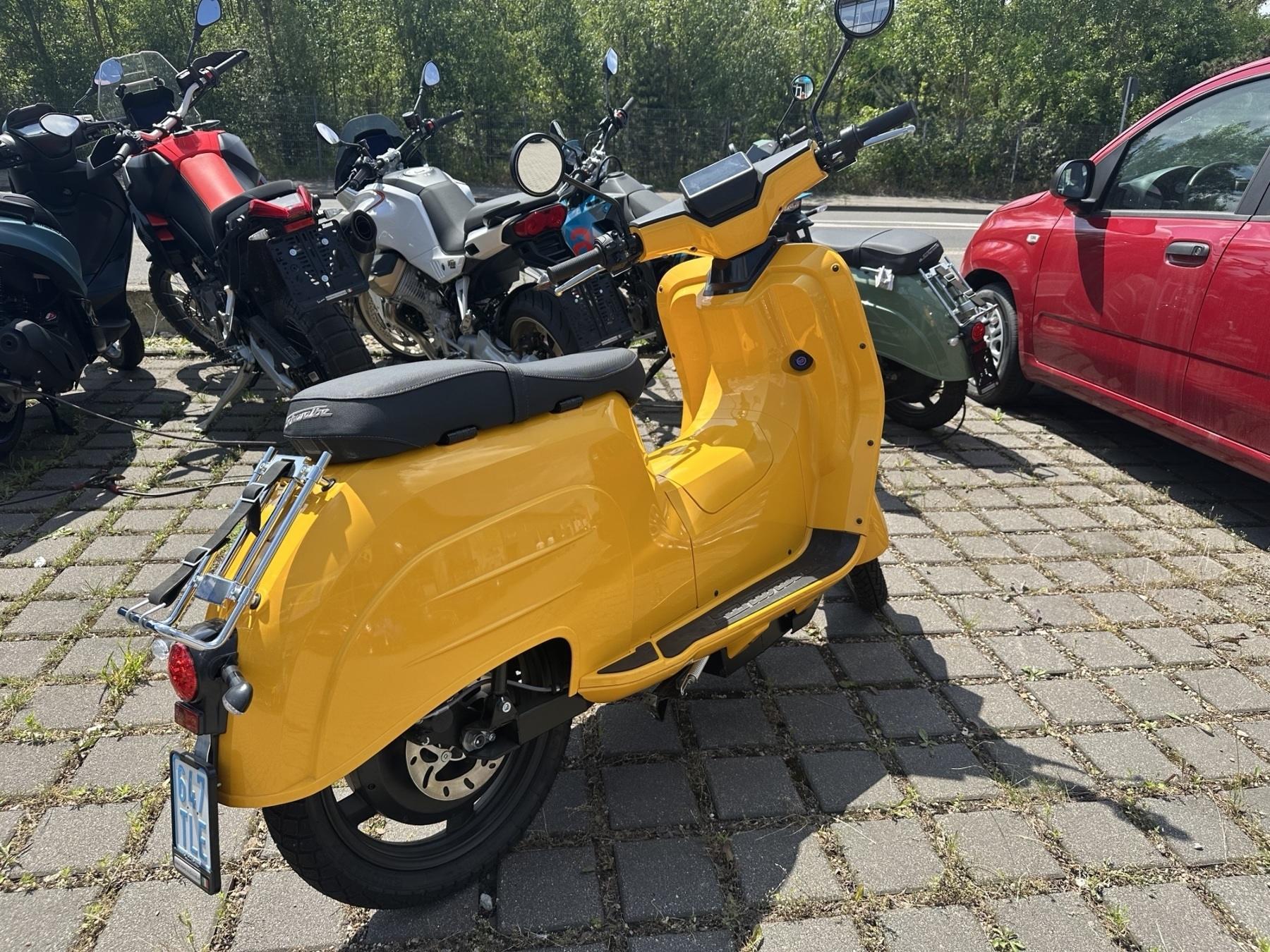 Fahrzeug-Bild 4