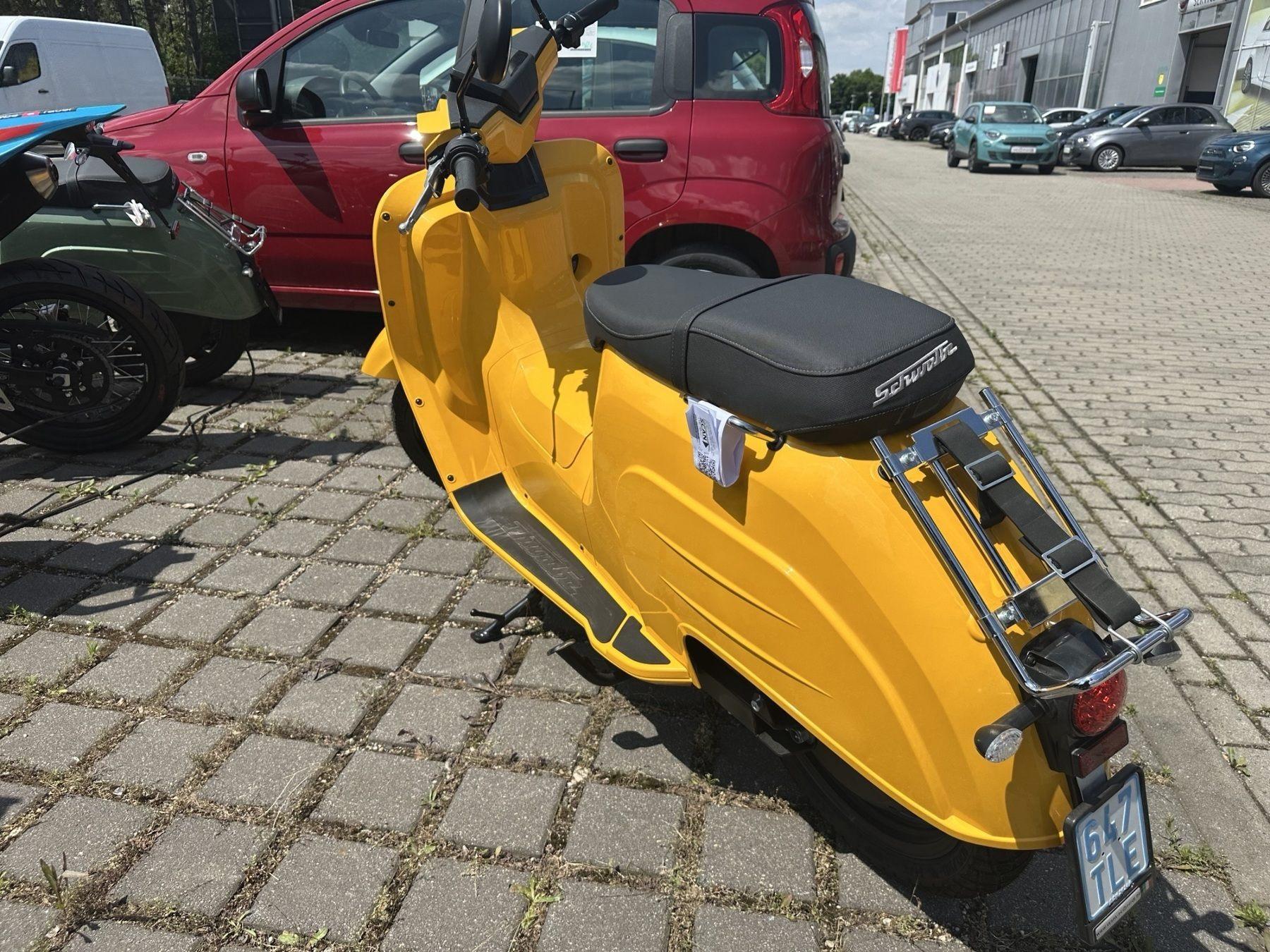 Fahrzeug-Bild 6