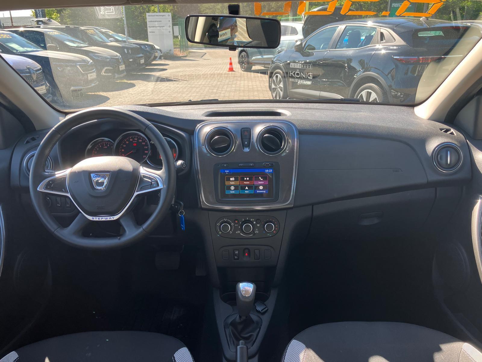 Fahrzeug-Bild 12