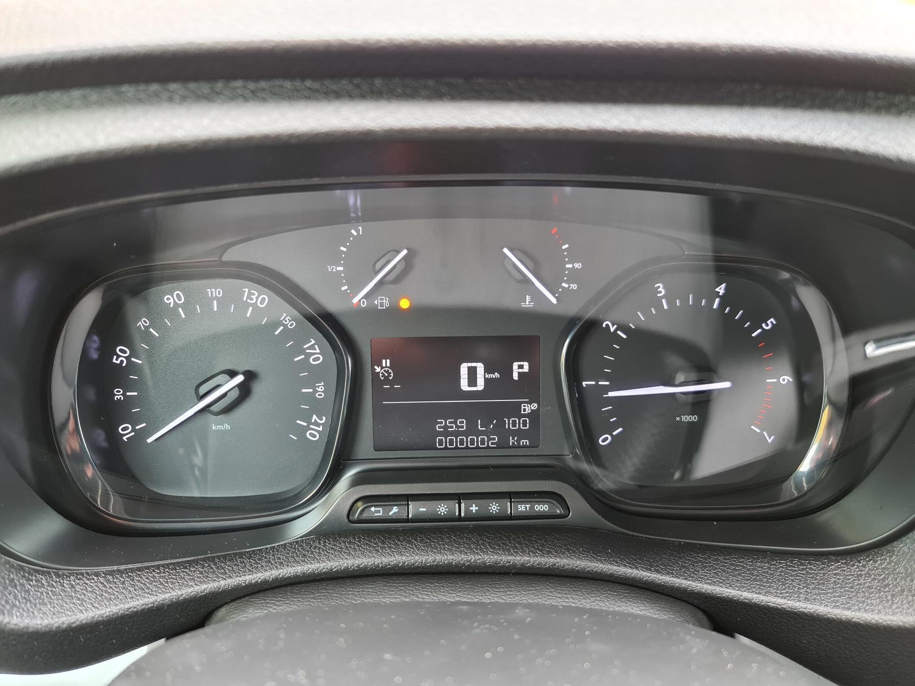 Fahrzeug-Bild 11