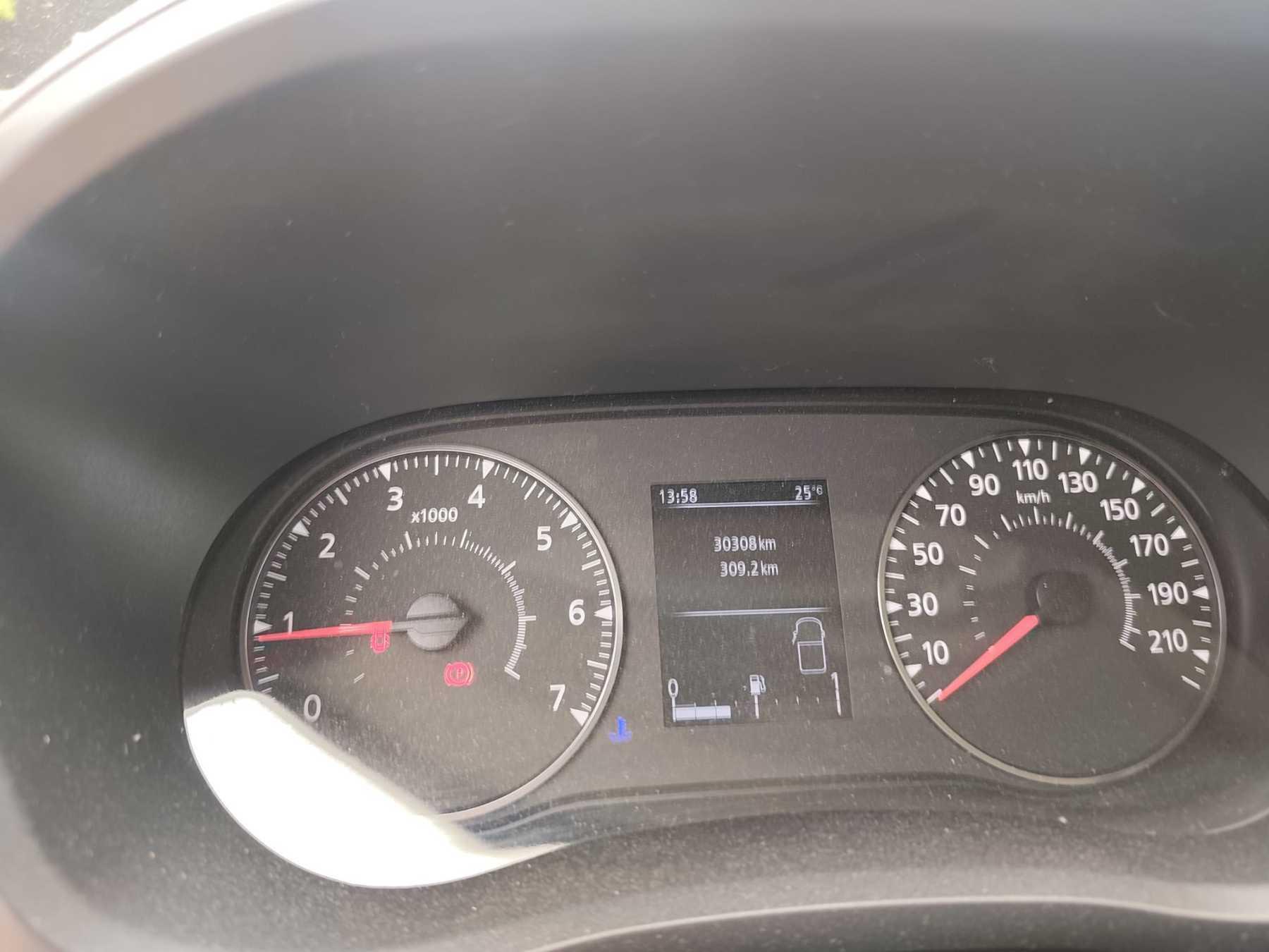 Fahrzeug-Bild 16