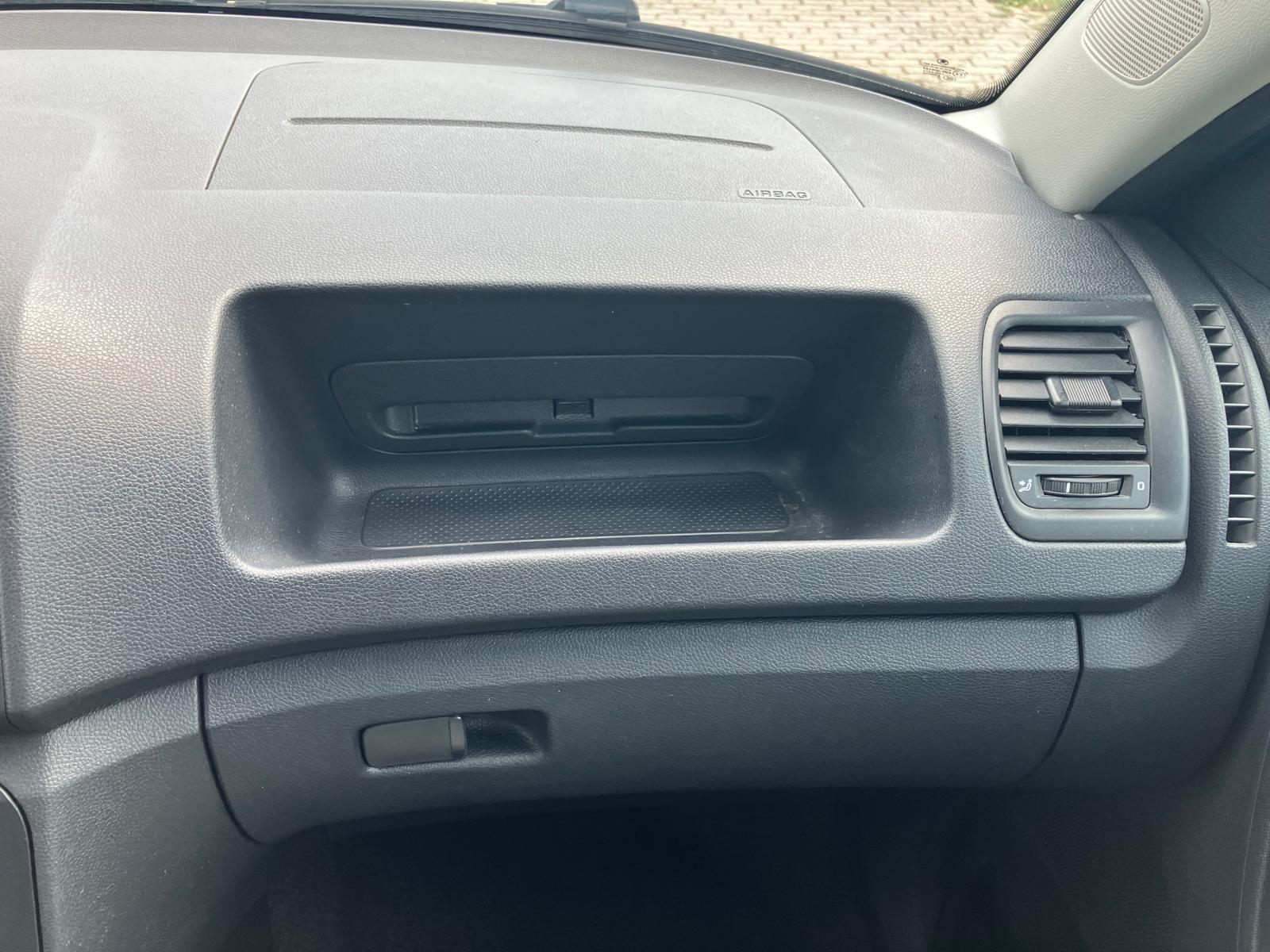 Fahrzeug-Bild 16