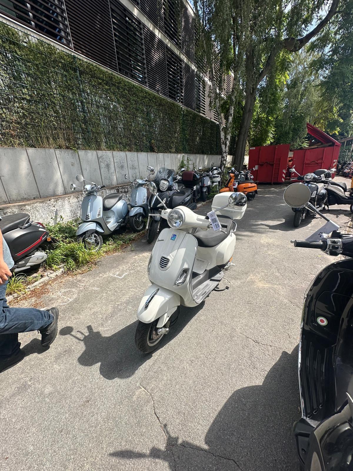 Fahrzeug-Bild 2
