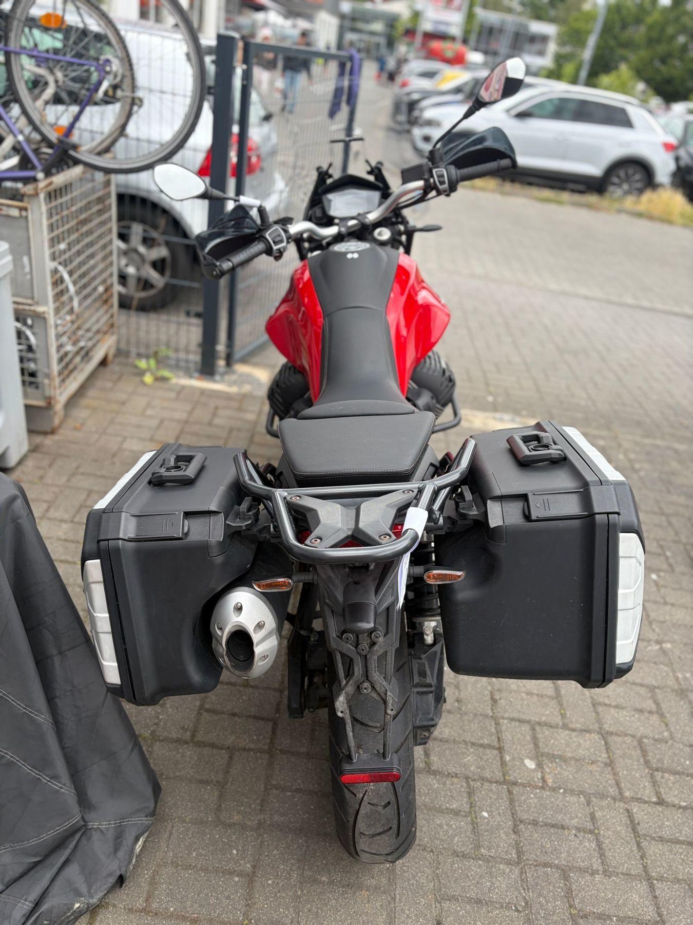 Fahrzeug-Bild 10