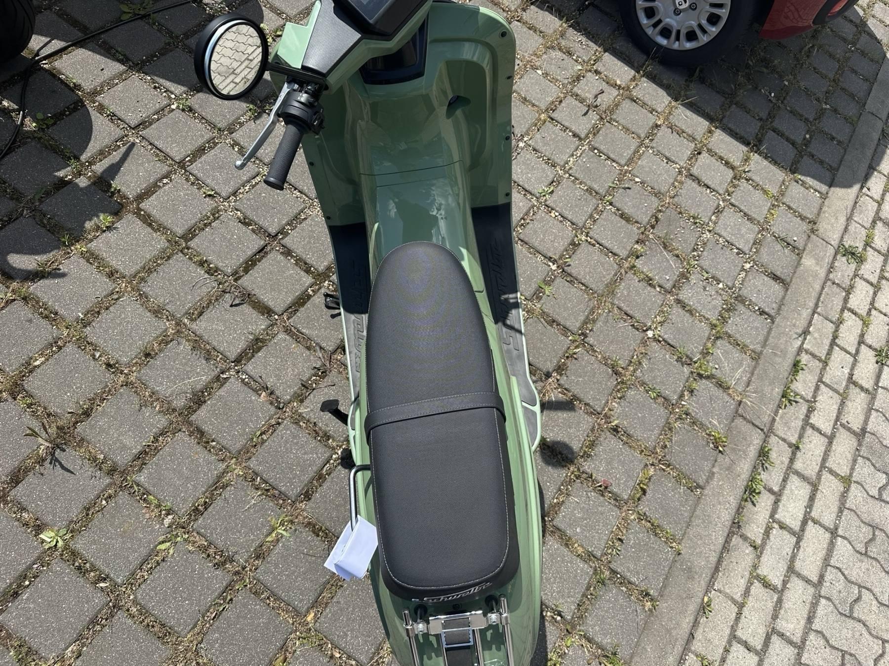 Fahrzeug-Bild 9