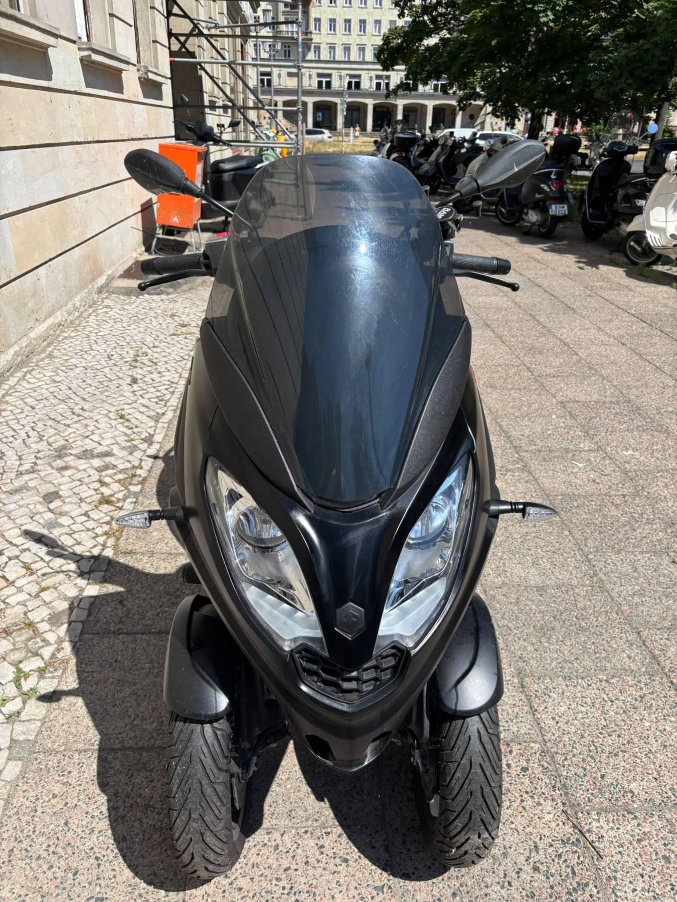 Piaggio MP3 HPE 300