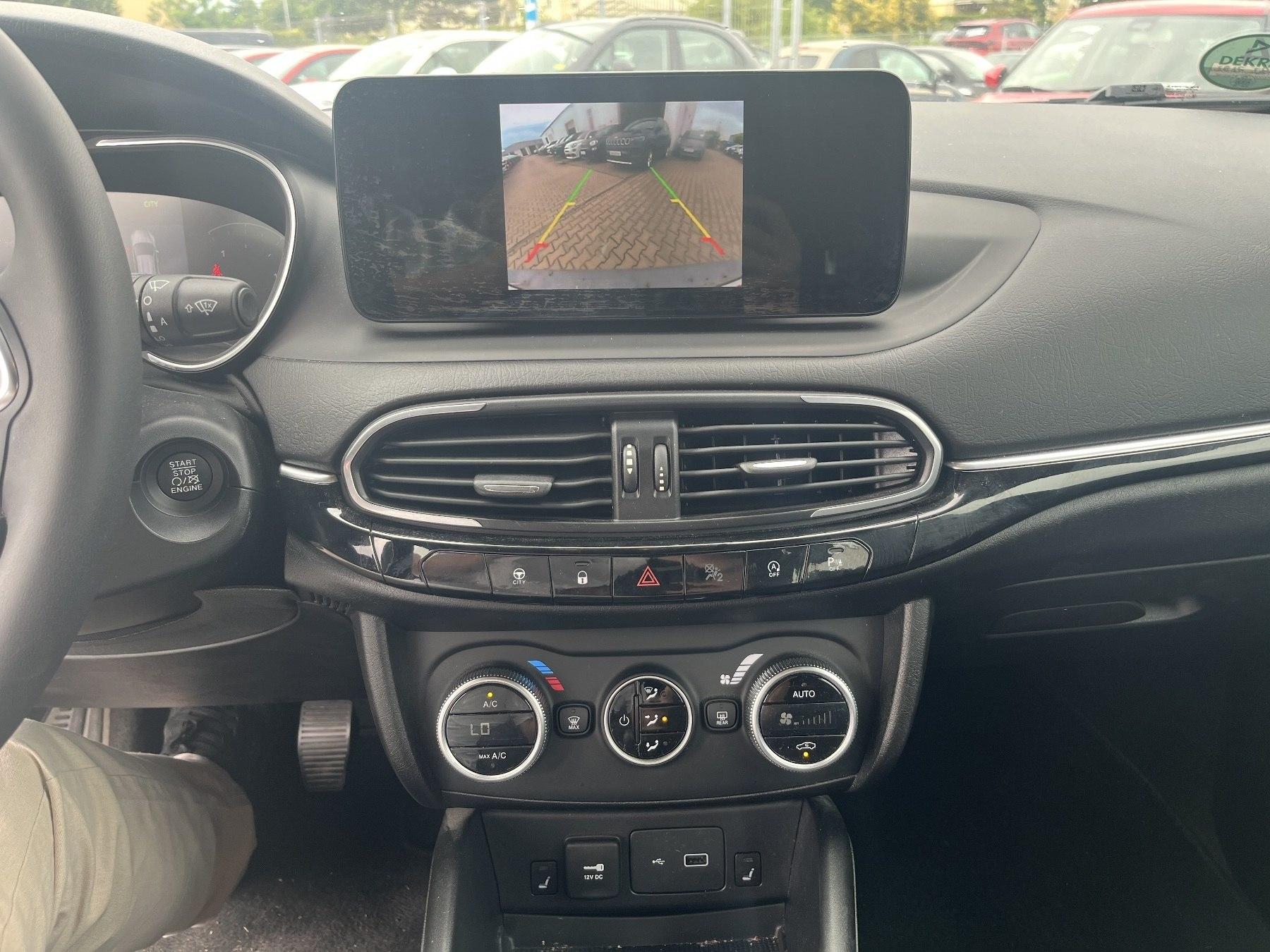 Fahrzeug-Bild 14