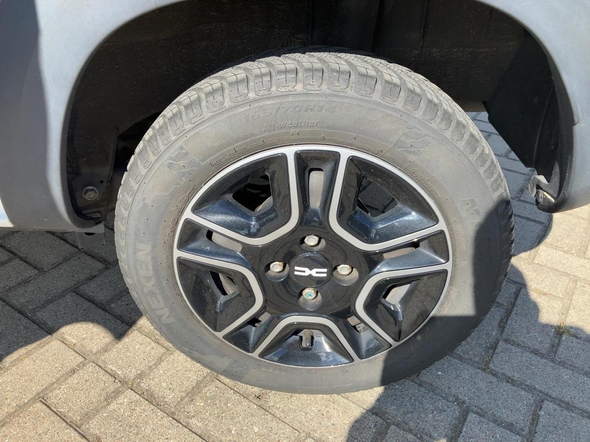 Fahrzeug-Bild 12