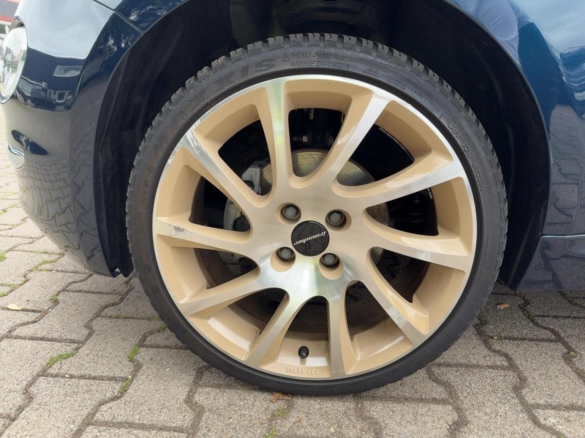 Fahrzeug-Bild 12