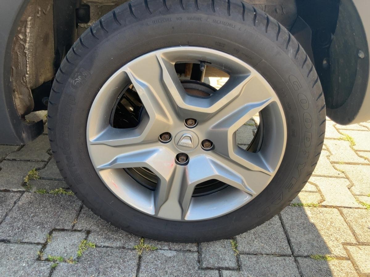Fahrzeug-Bild 12