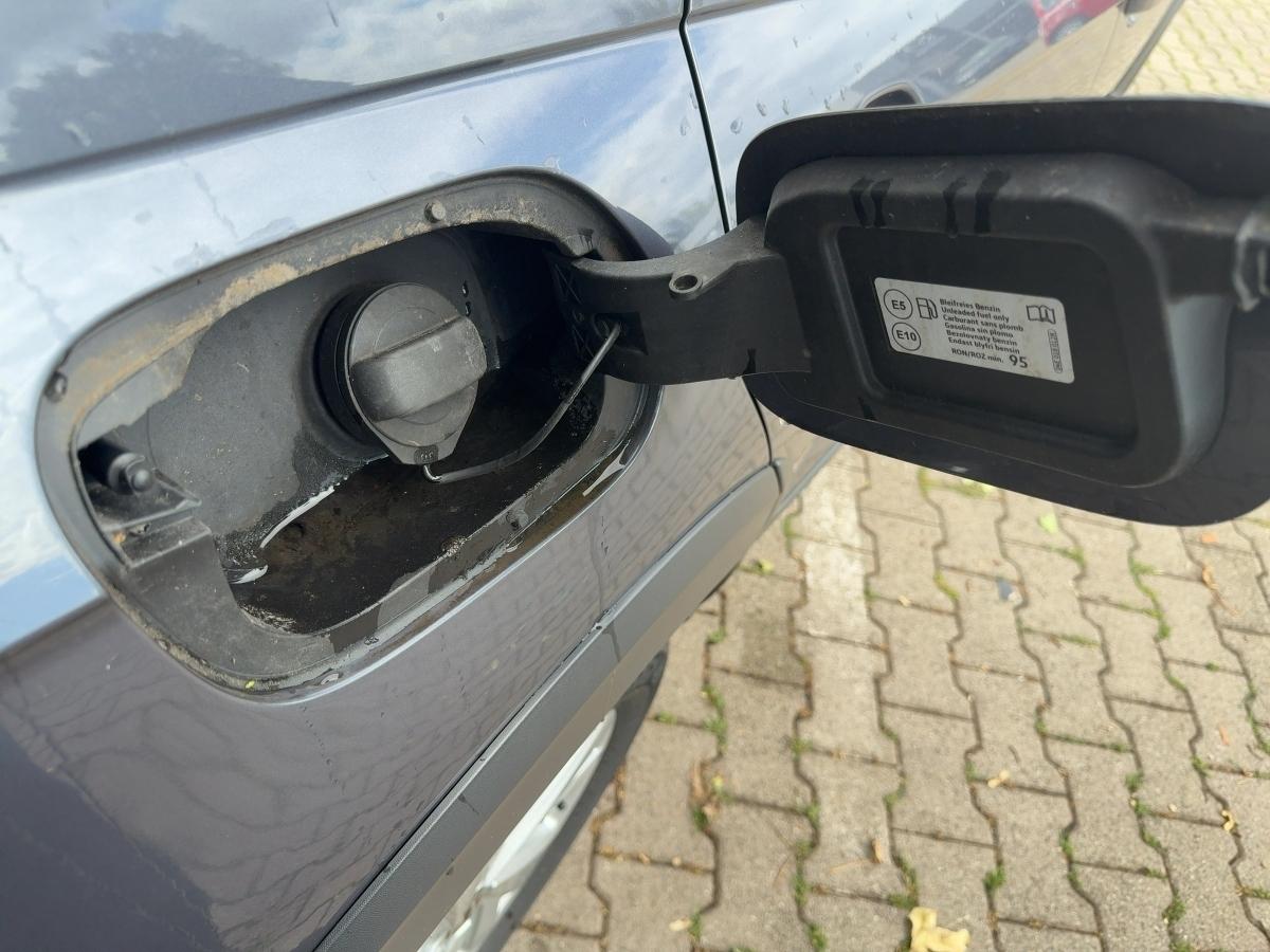 Fahrzeug-Bild 14