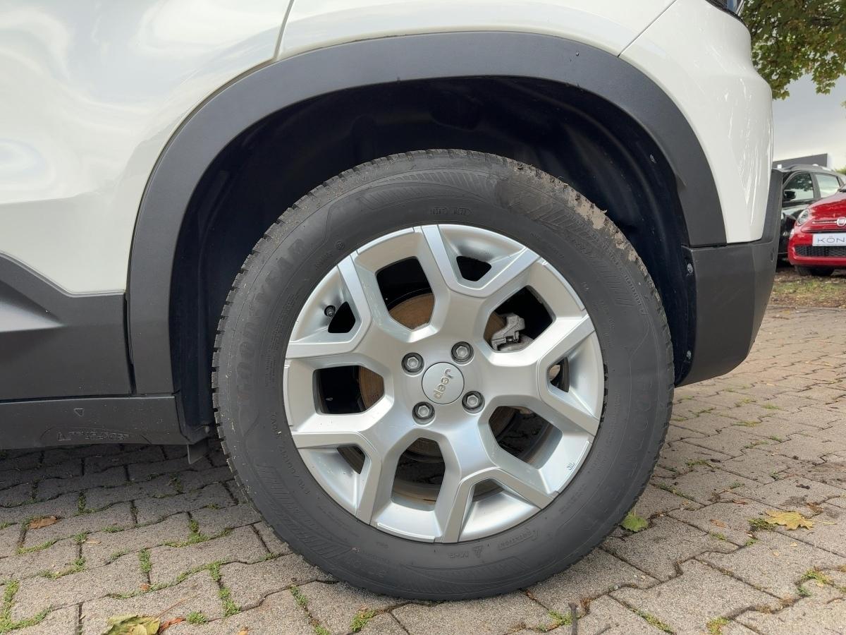 Fahrzeug-Bild 13