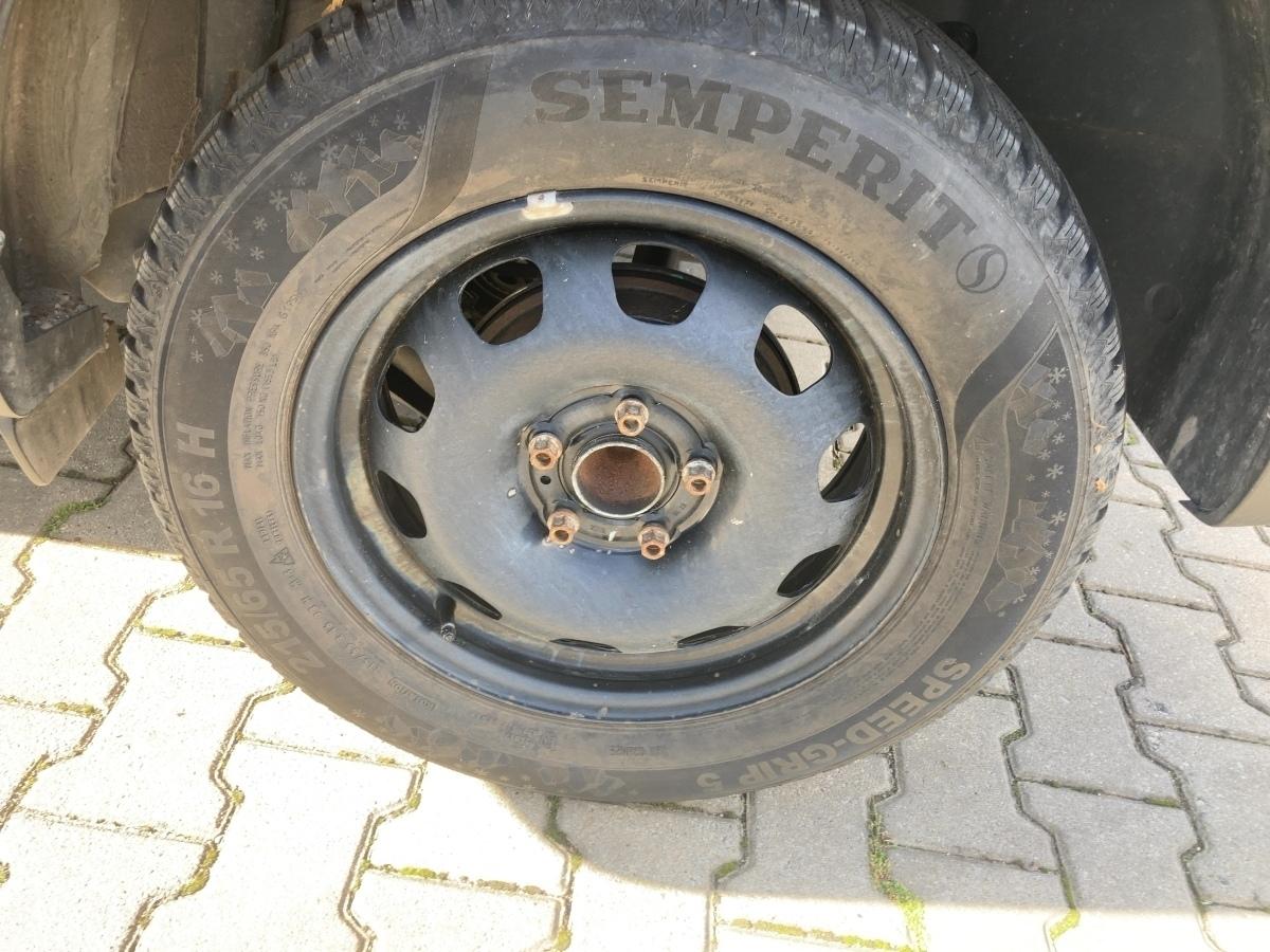 Fahrzeug-Bild 12