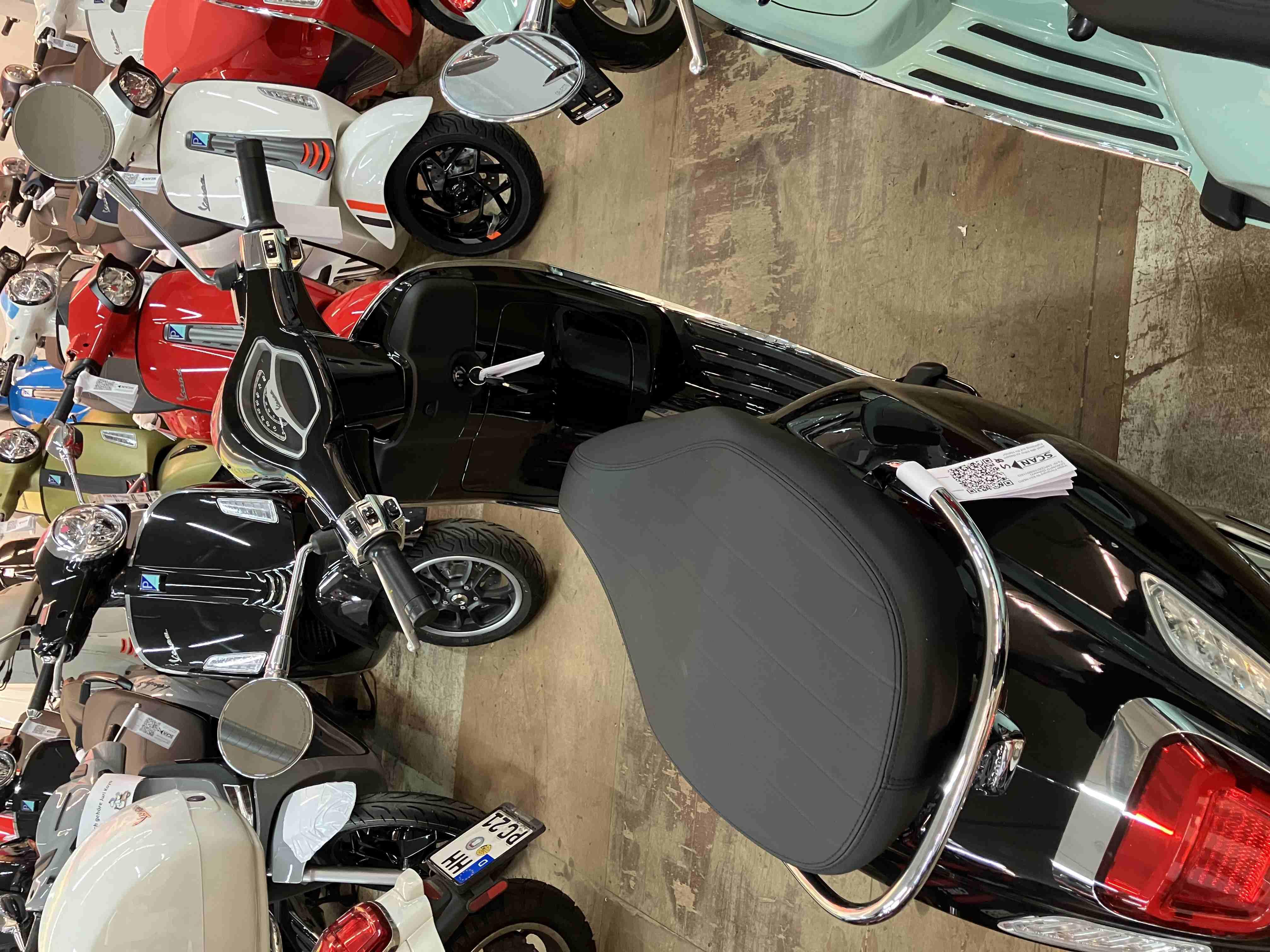 Vespa Primavera 50 E5+ NERO CONVINTO