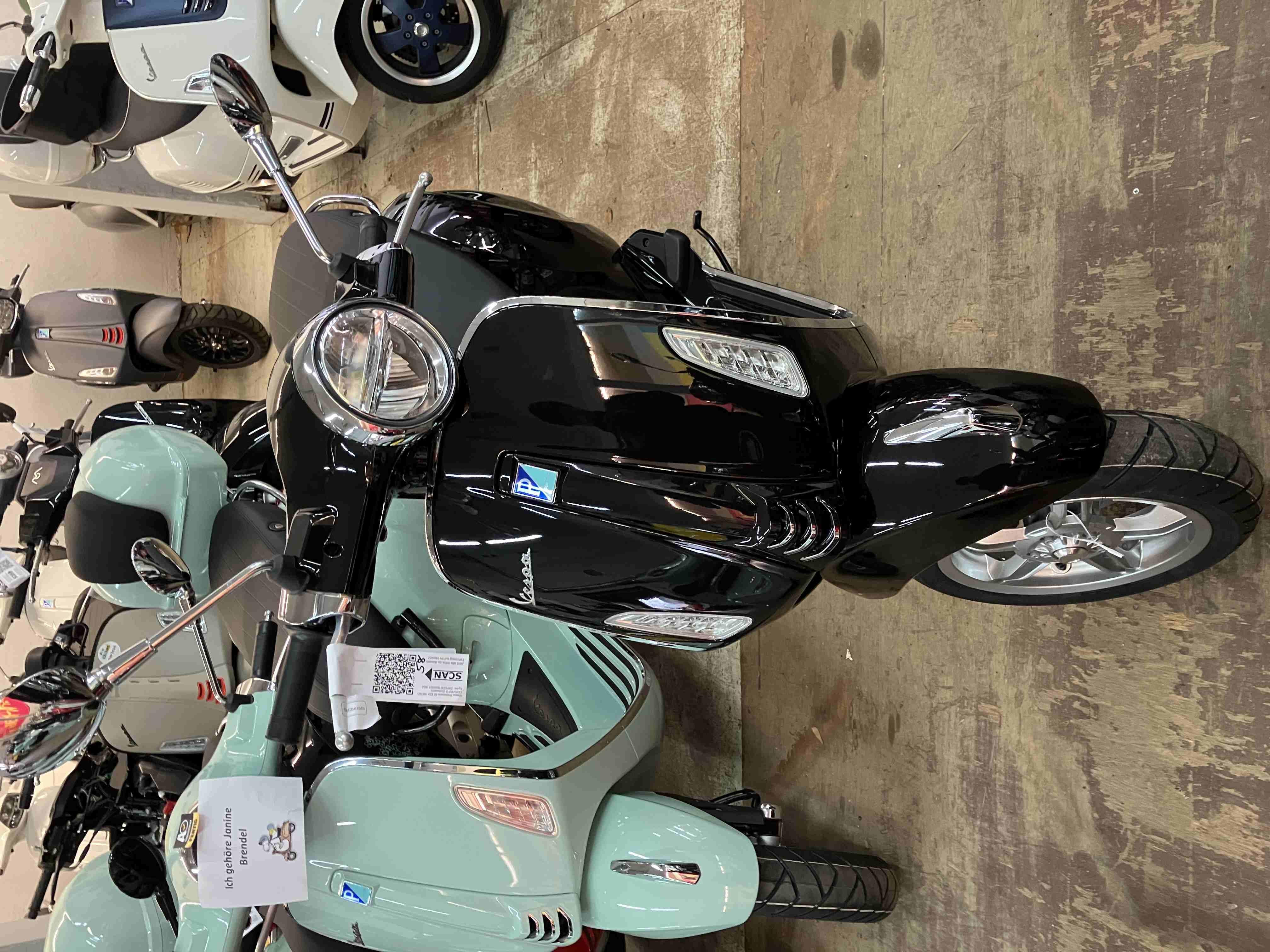 Vespa Primavera 50 E5+ NERO CONVINTO