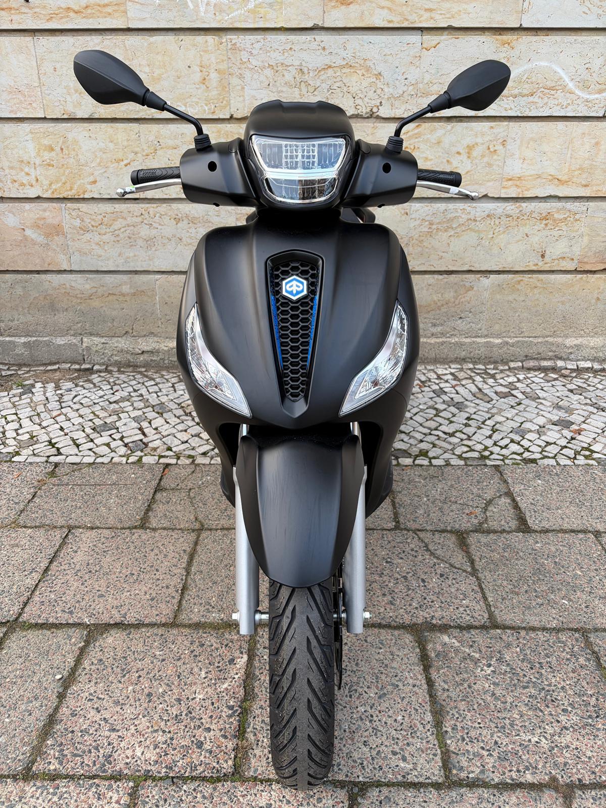 Piaggio MEDLEY 125 SPORT E5+ BLACK