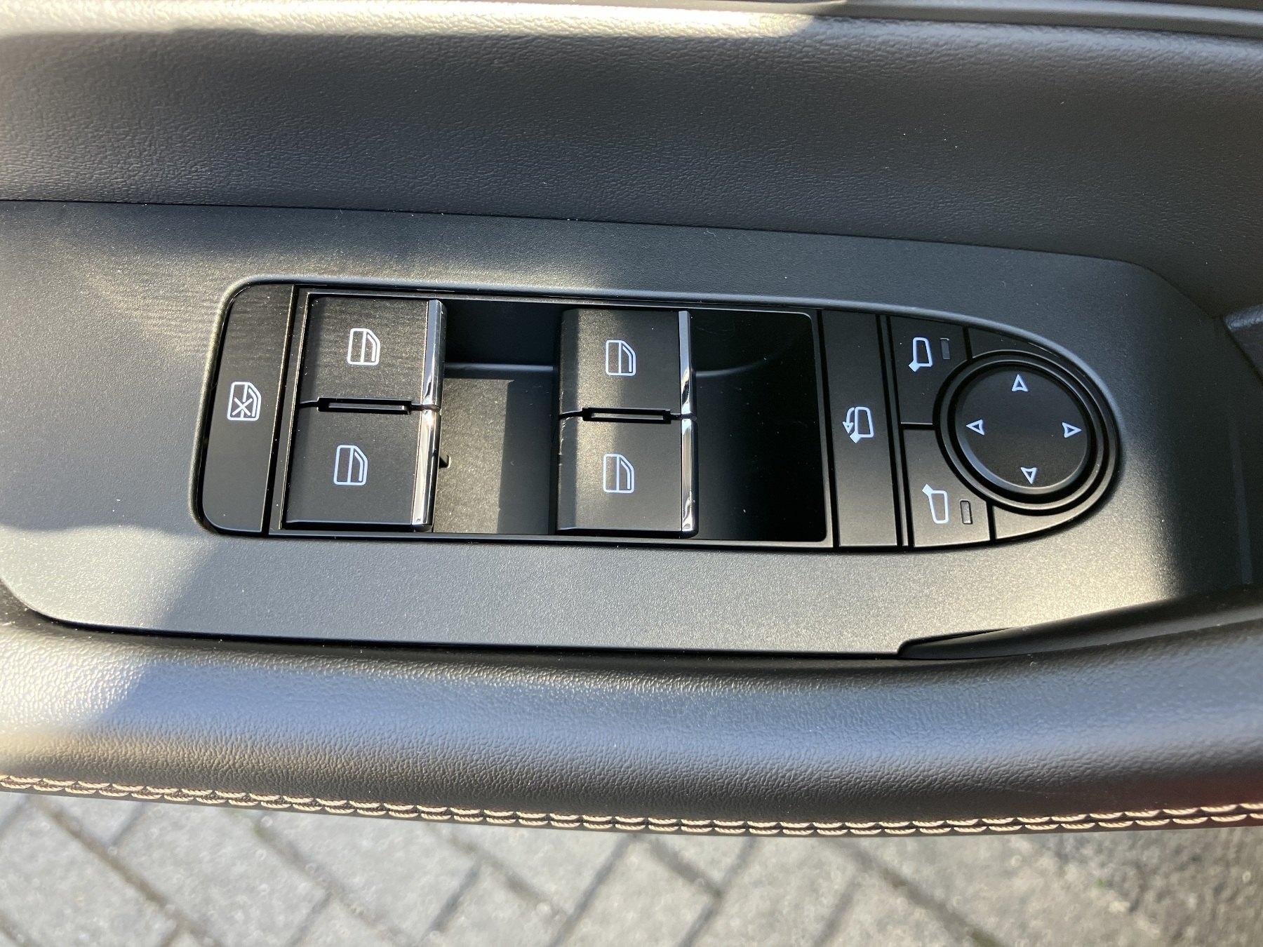 Fahrzeug-Bild 8