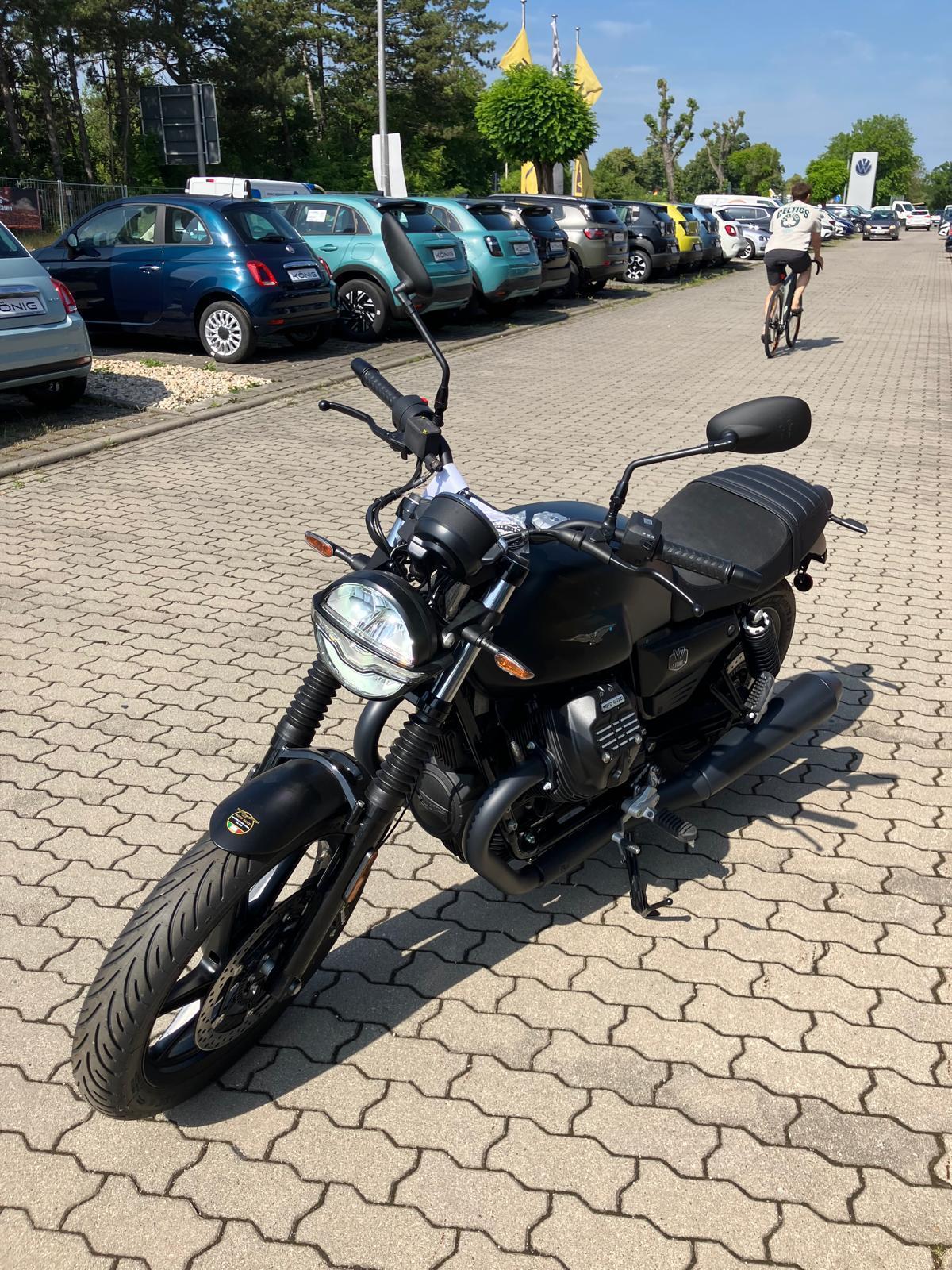 Moto Guzzi V7 STONE E5+