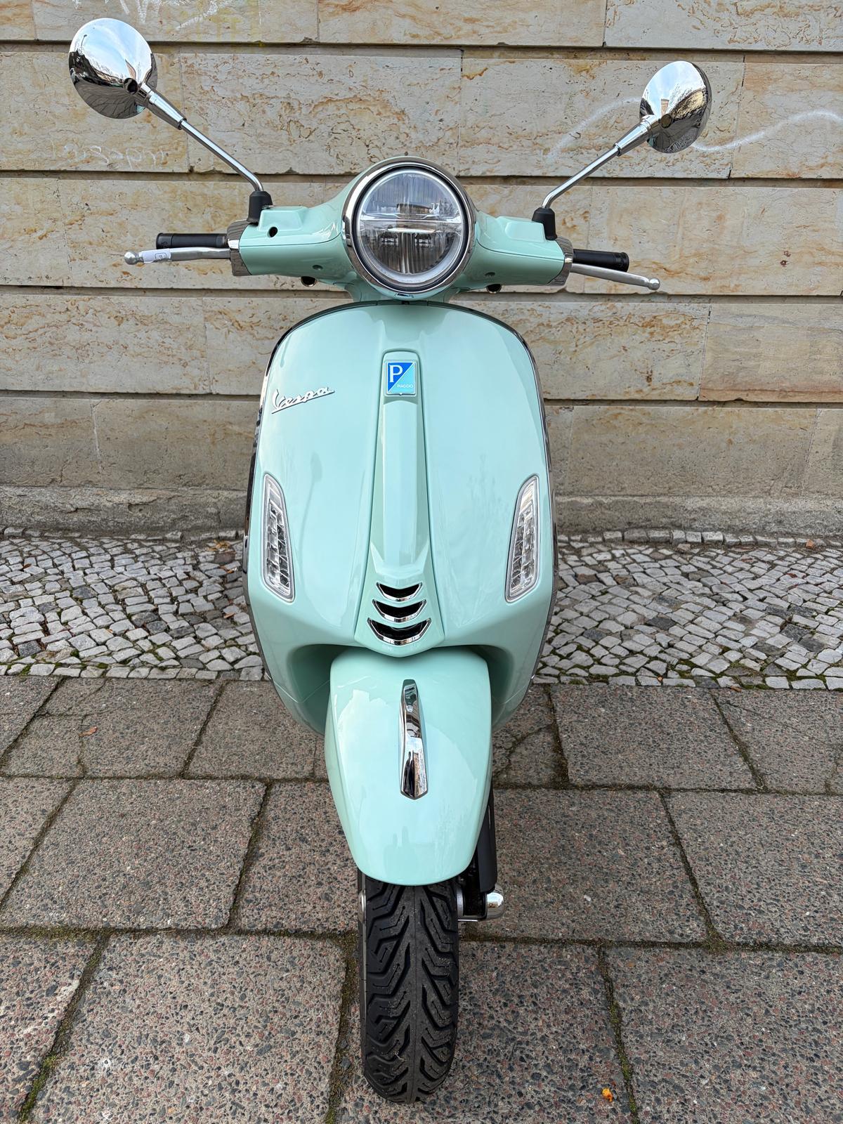 Vespa Primavera 50 E5+ VERDE AMABILE