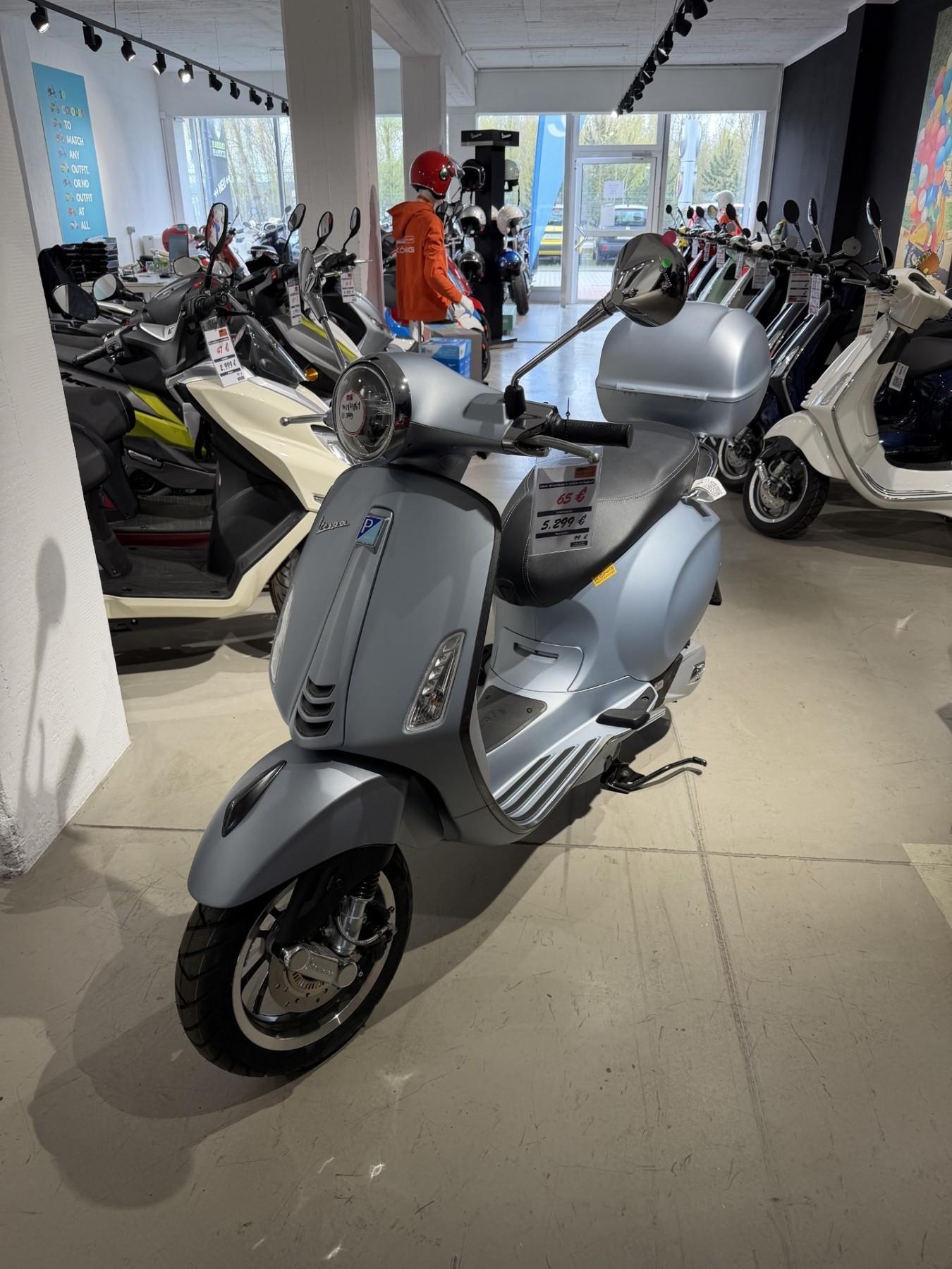 Vespa Primavera S 125 ccm Holiday