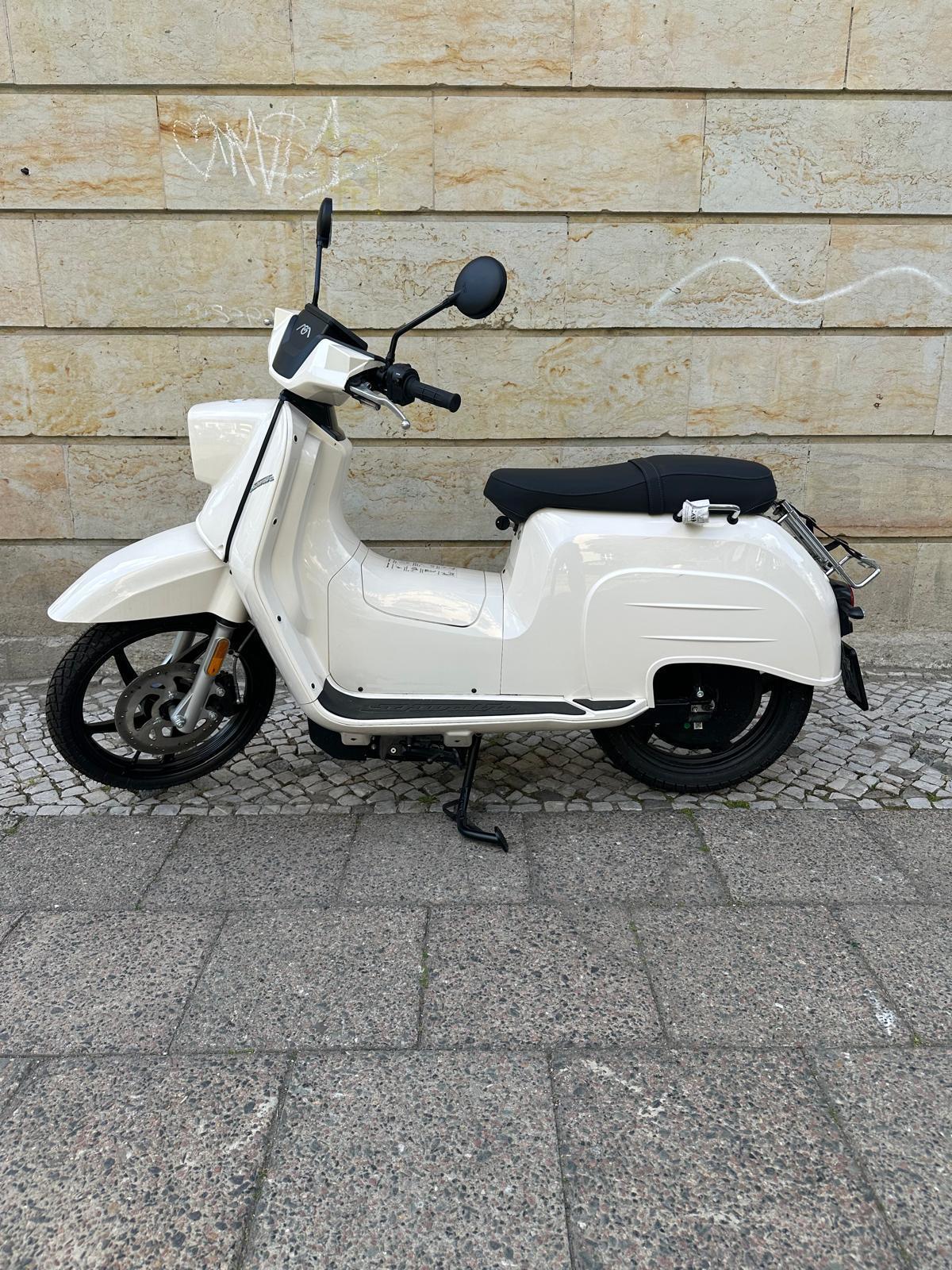 Fahrzeug-Bild 2