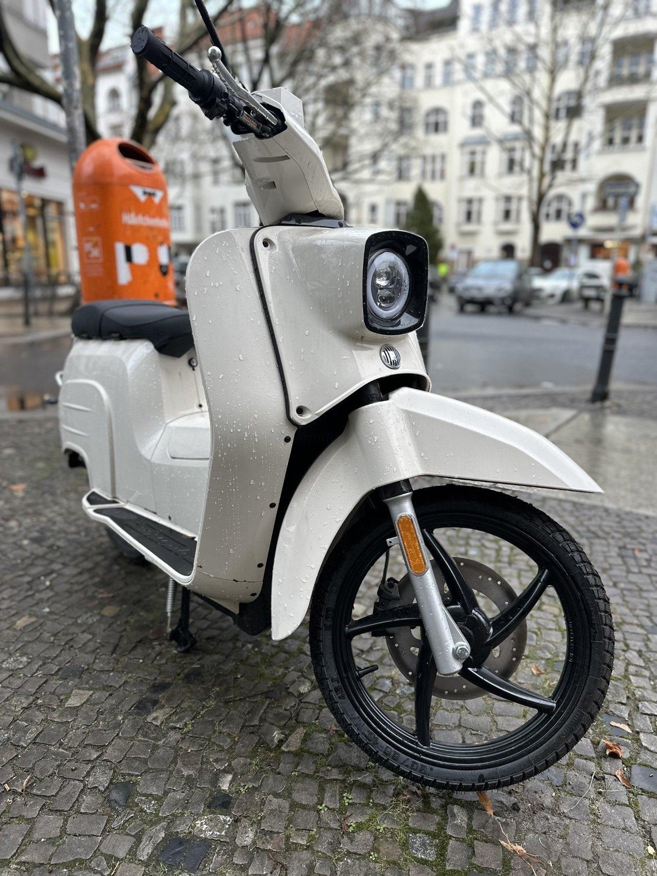 Fahrzeug-Bild 2