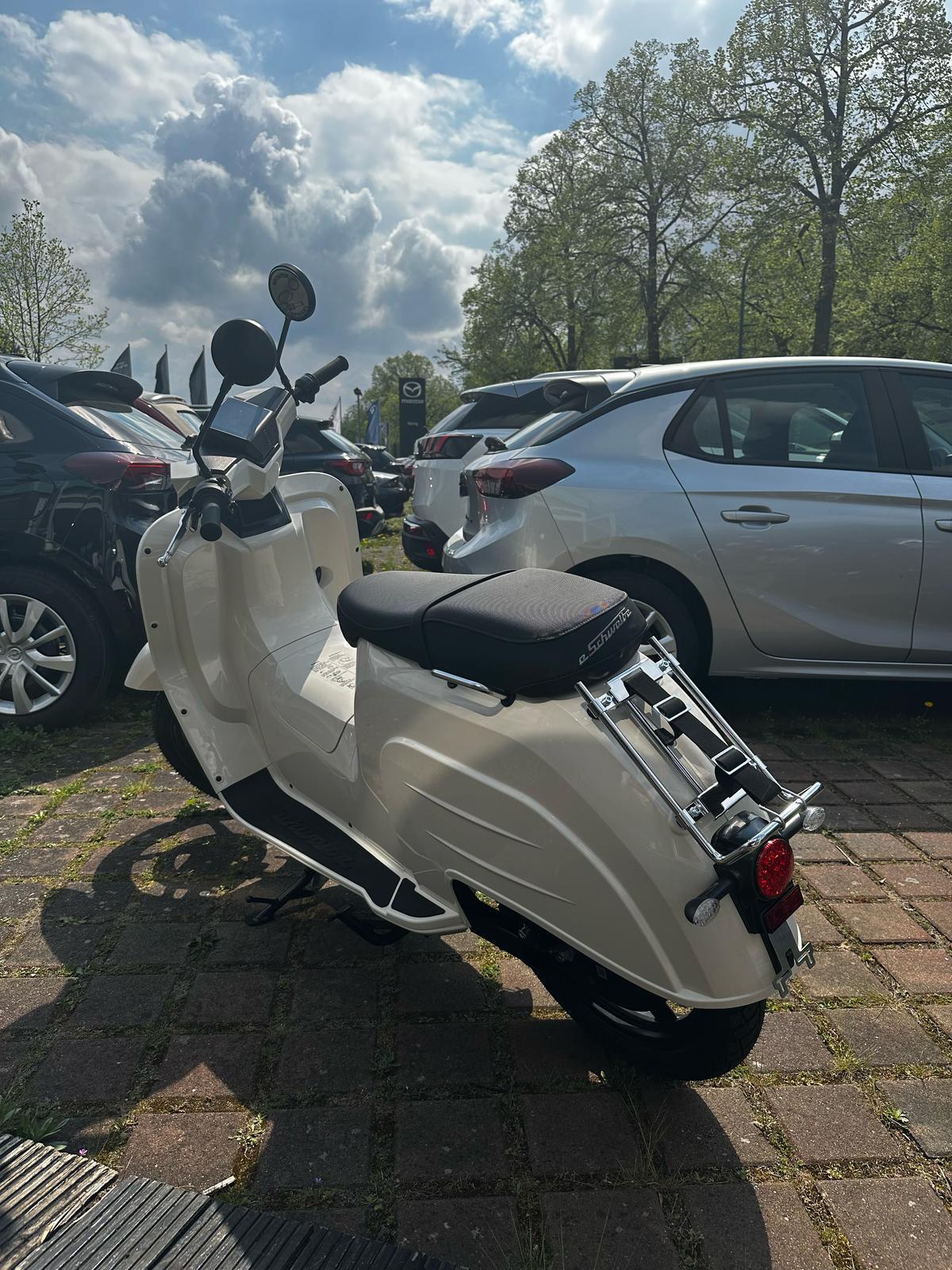 Fahrzeug-Bild 3