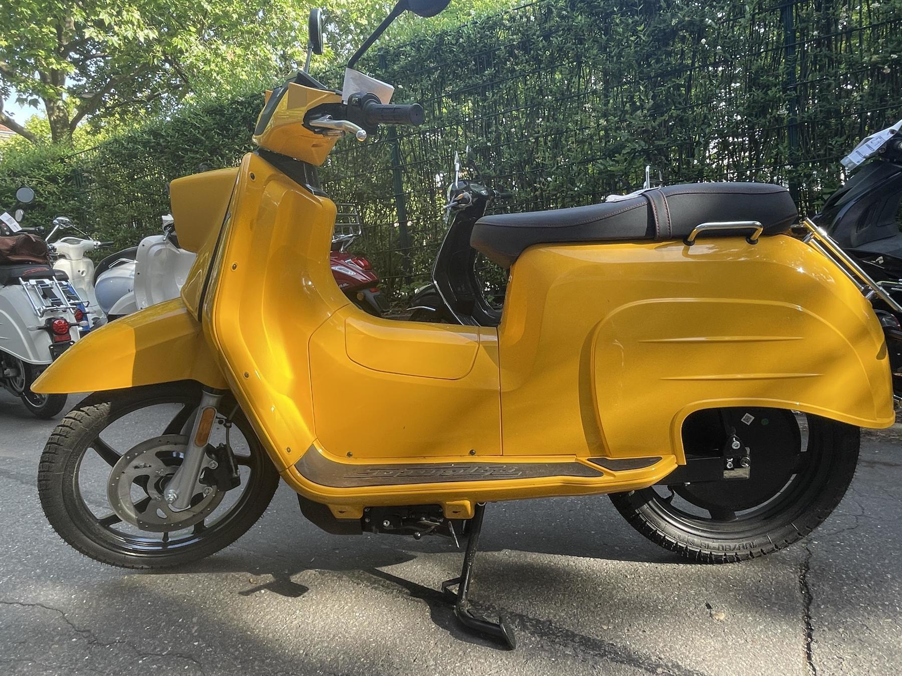 Fahrzeug-Bild 2