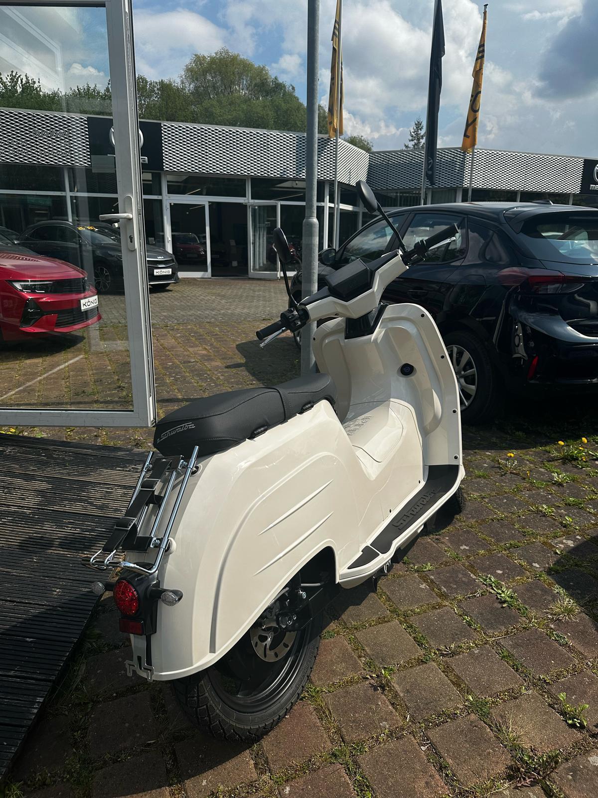 Fahrzeug-Bild 4