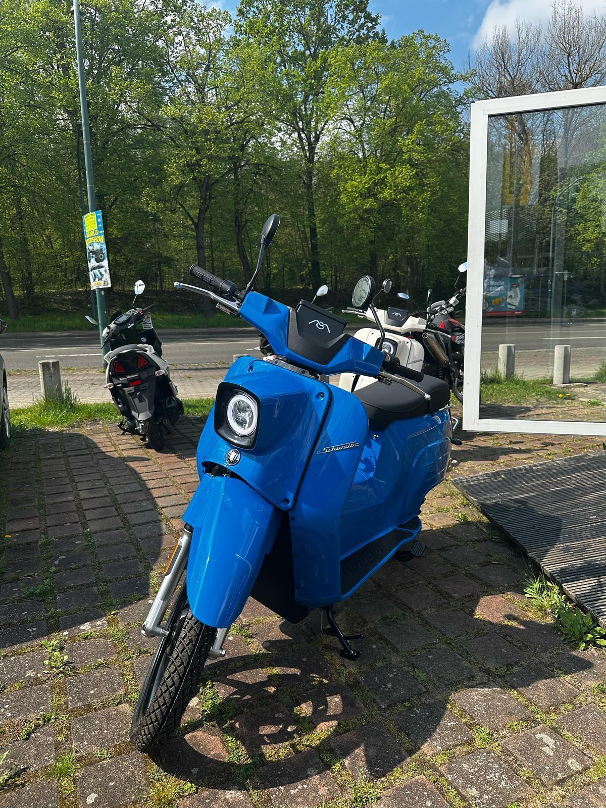 Fahrzeug-Bild 2
