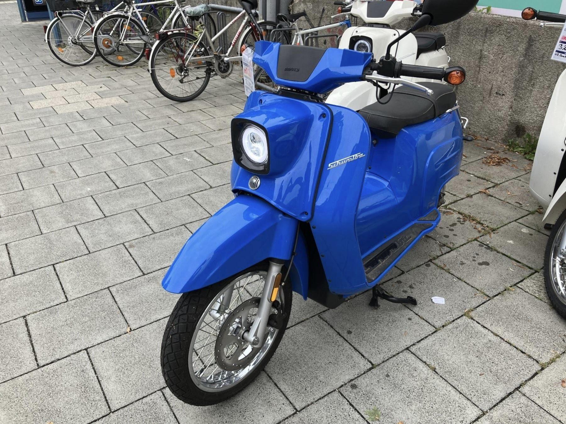 k.A. refurbed e-Roller 2 Akku bis 100 KM eSchwalbe