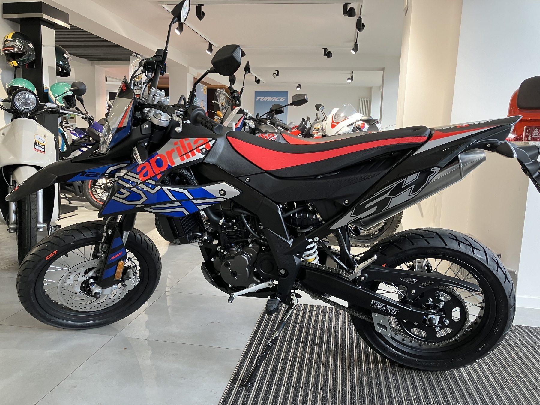 Aprilia SX 125 E5 SILVER ALIEN
