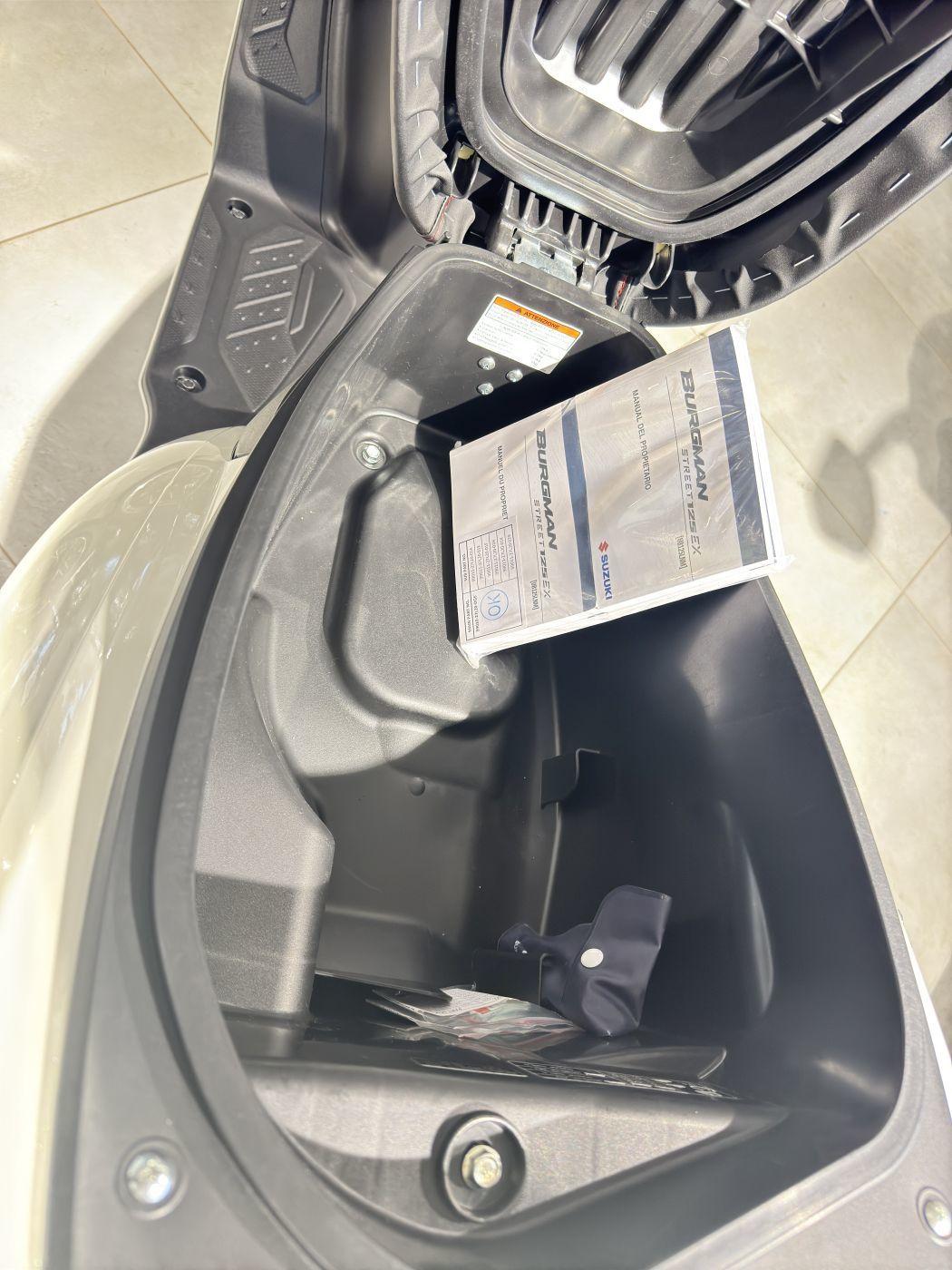 Fahrzeug-Bild 6
