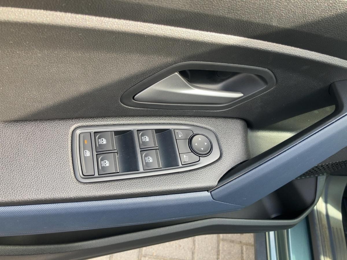 Fahrzeug-Bild 13