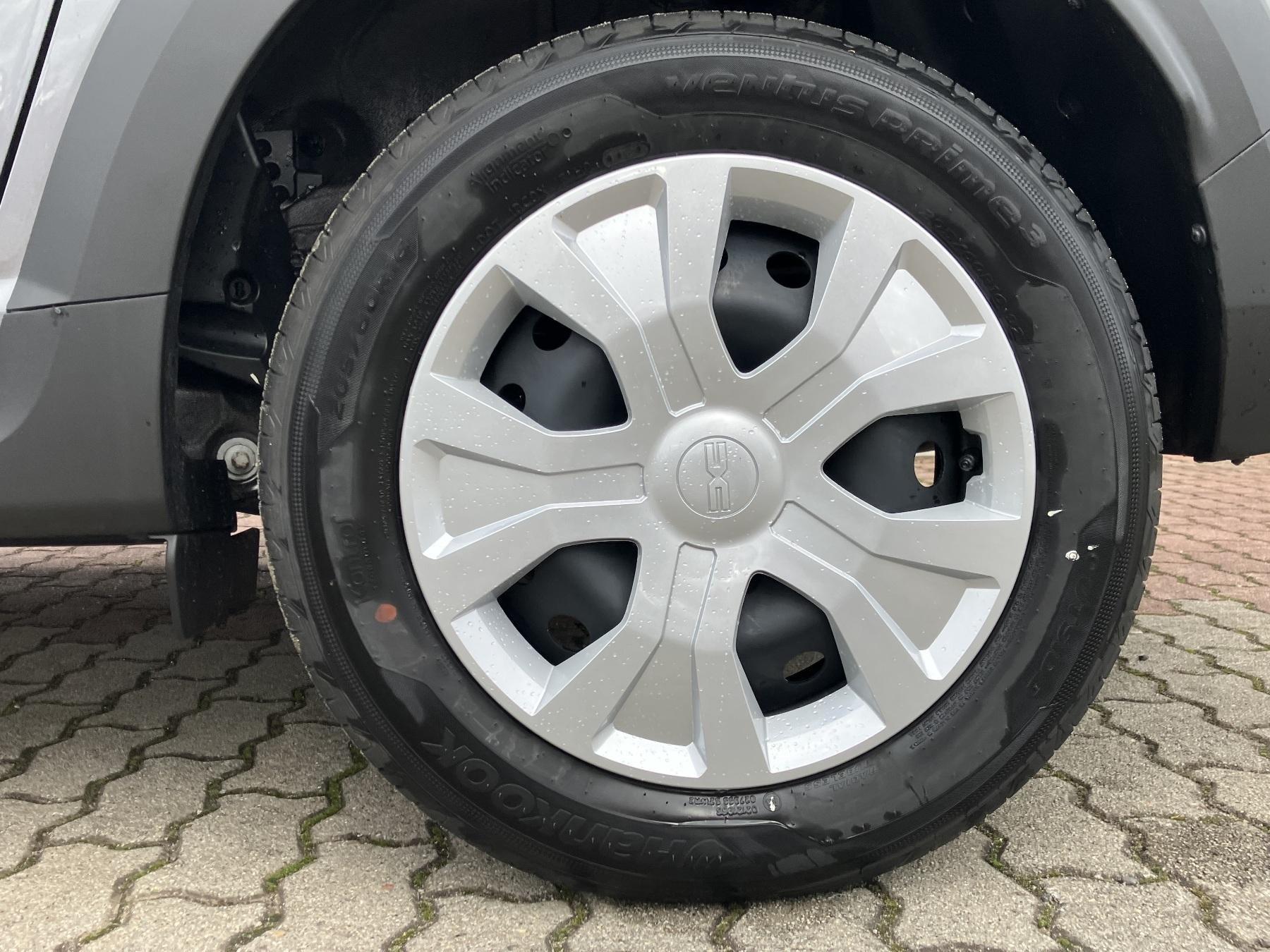 Fahrzeug-Bild 12