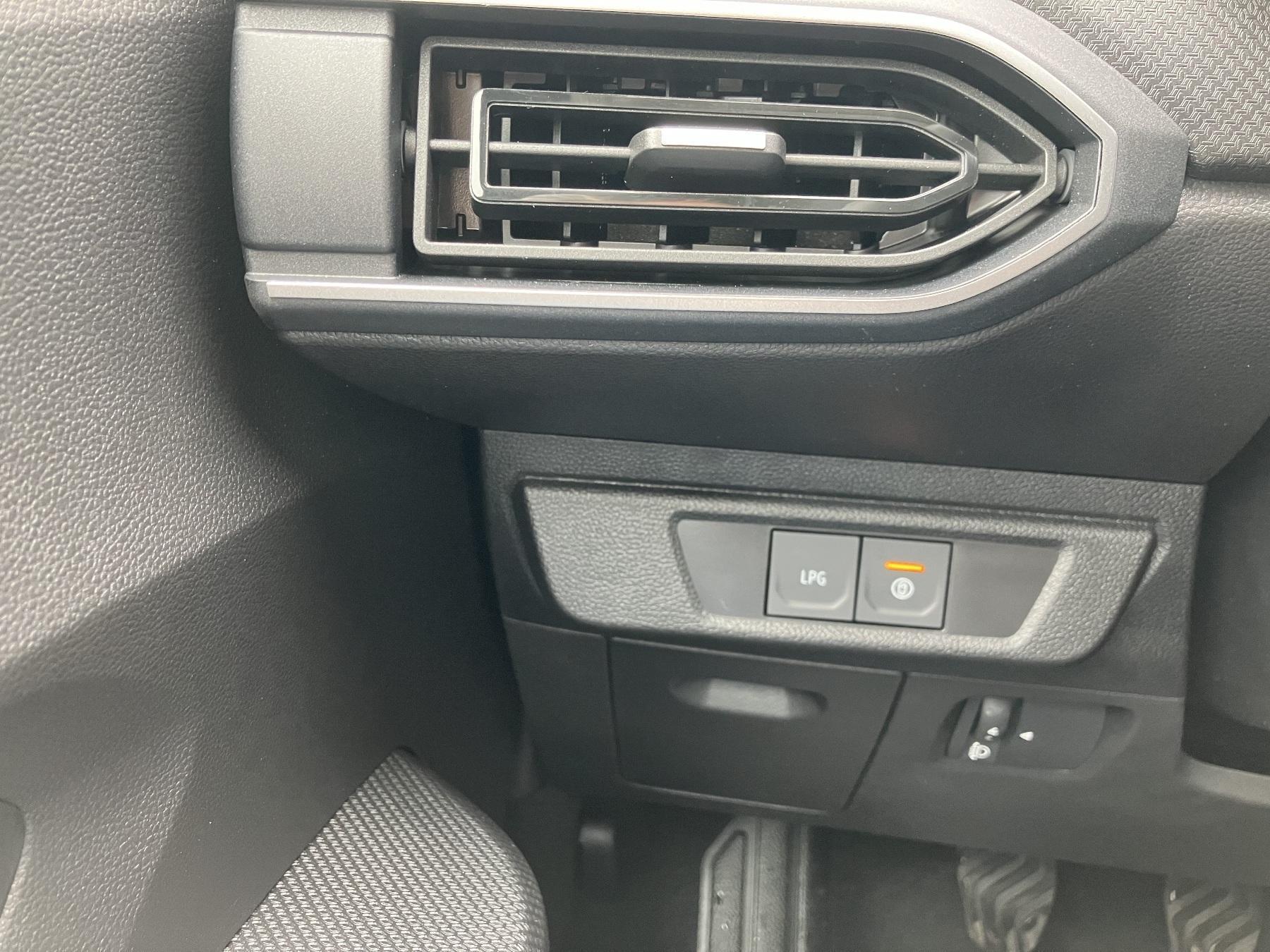 Fahrzeug-Bild 14