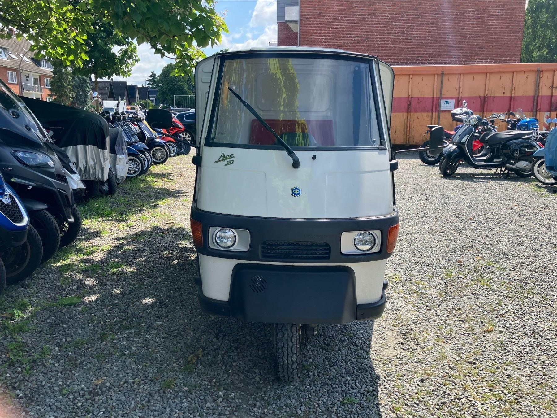 Piaggio APE 50 KASTEN Weiss