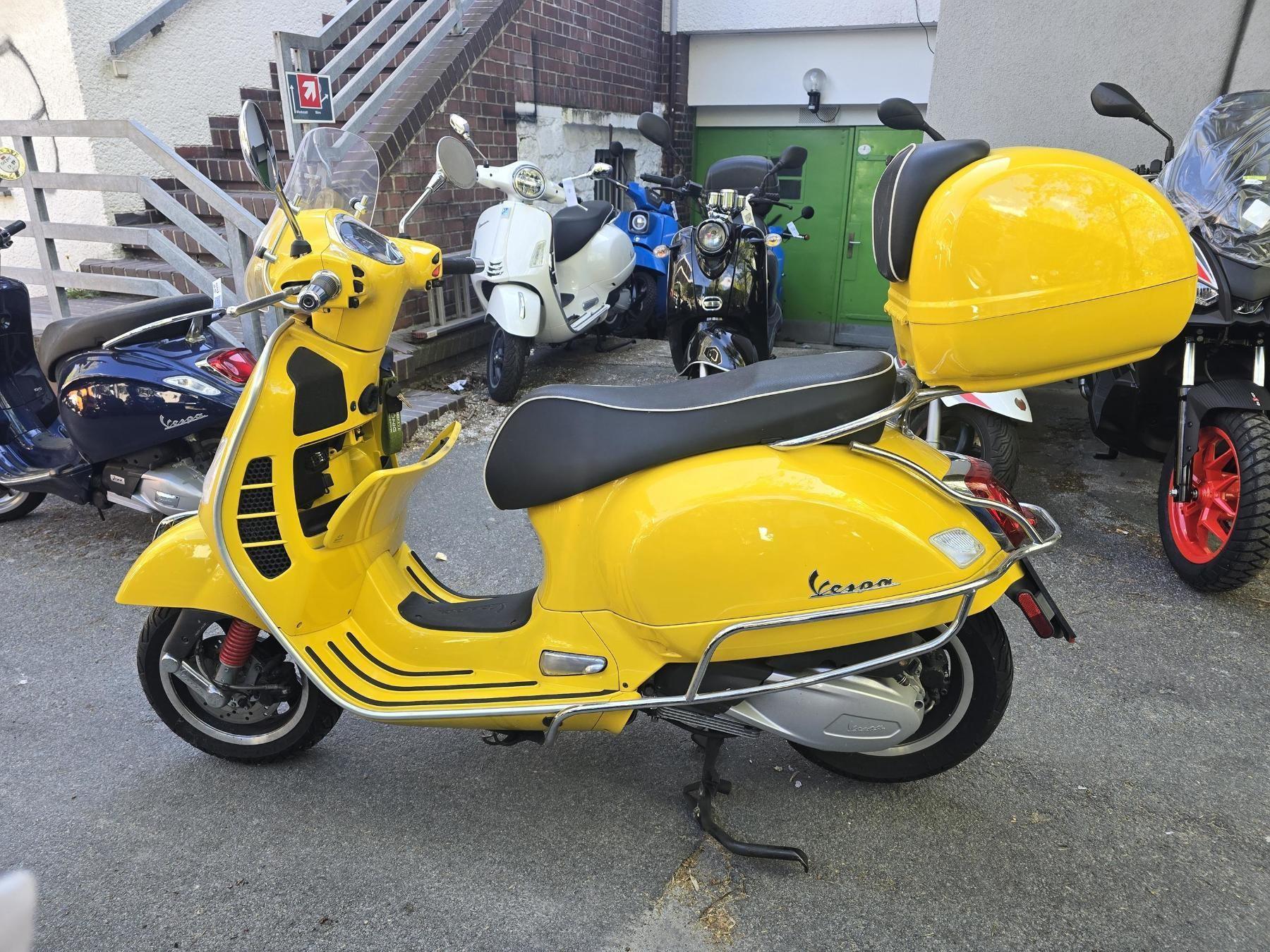 Vespa GTS Super 300 ABS ASR TÜV NEU