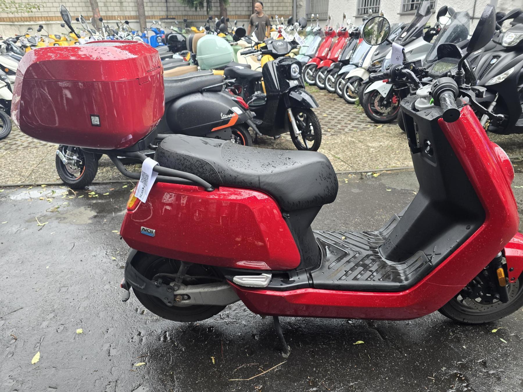 Fahrzeug-Bild 2