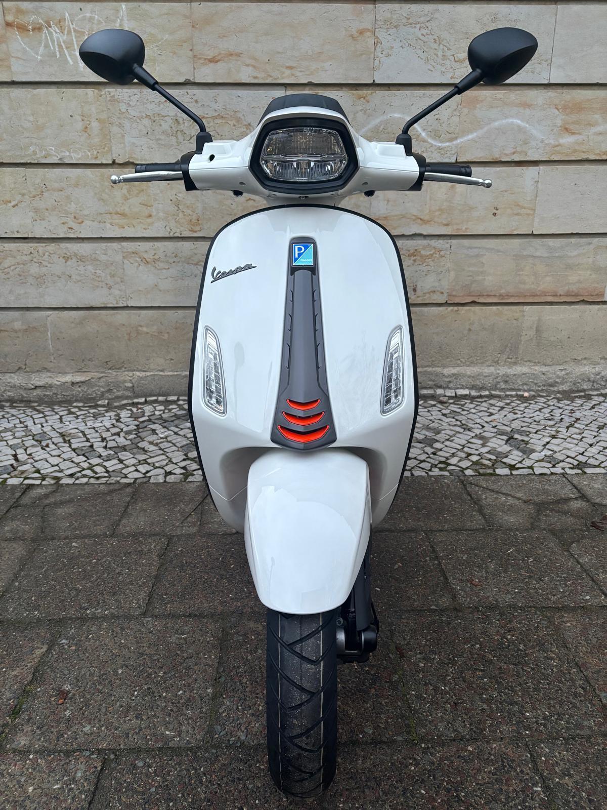Vespa Sprint 50 IGET E4 BIANCO