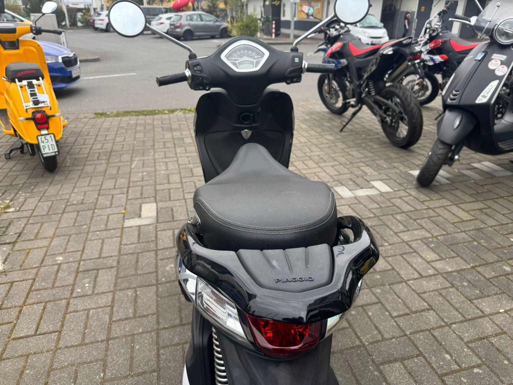 Fahrzeug-Bild 2