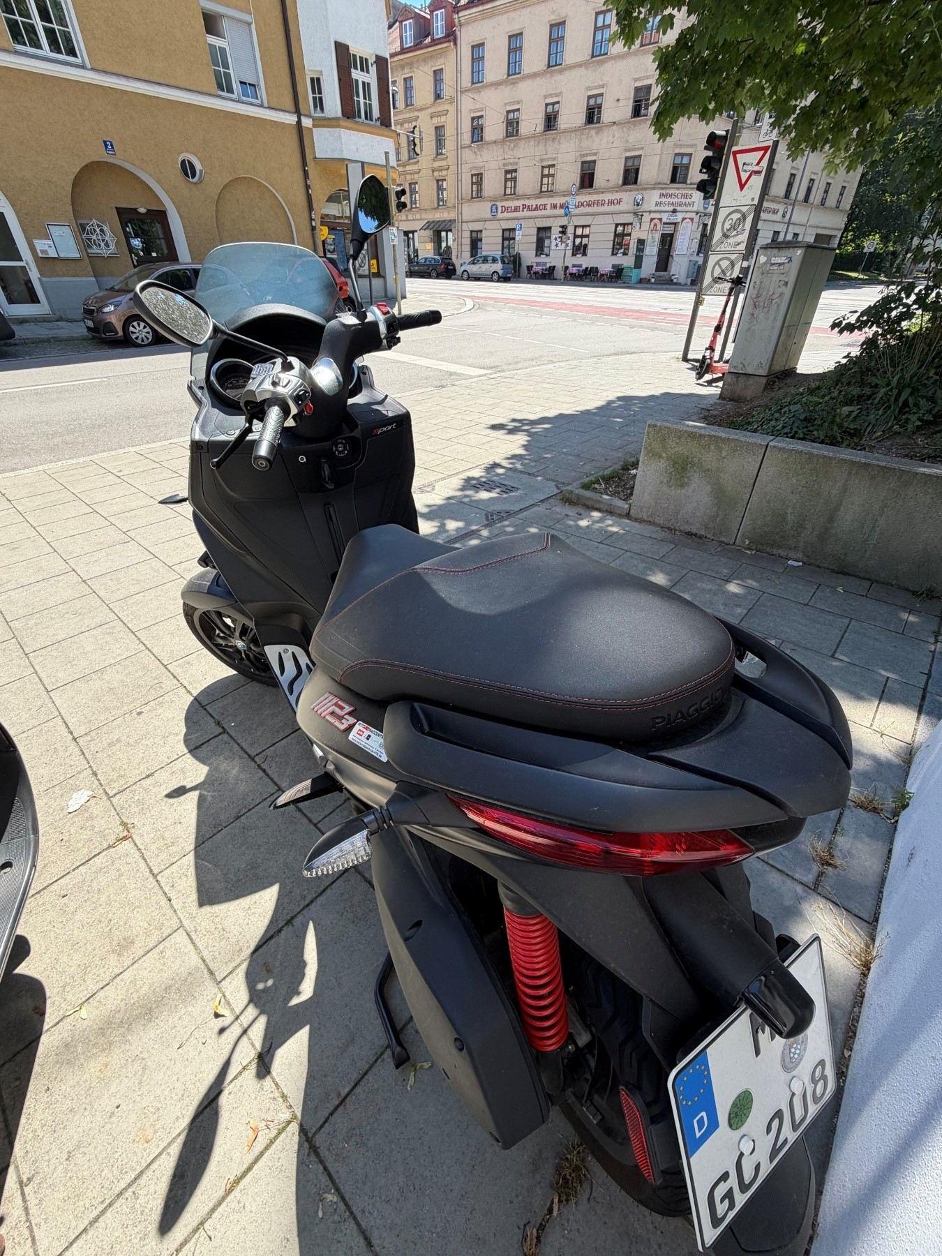 Fahrzeug-Bild 14