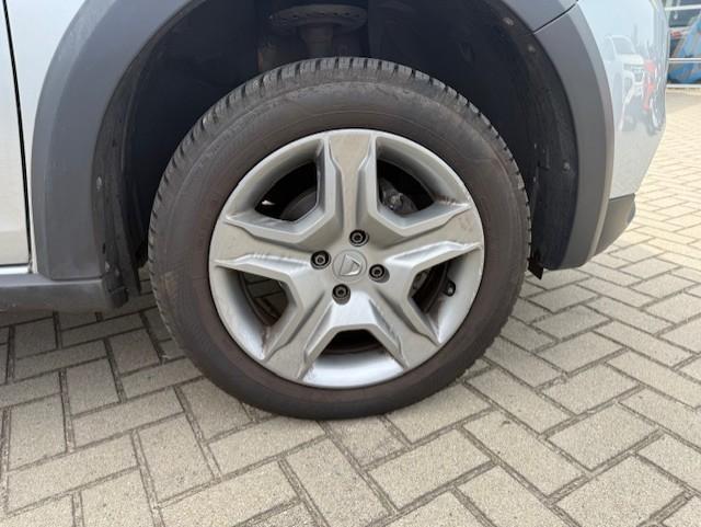 Fahrzeug-Bild 12