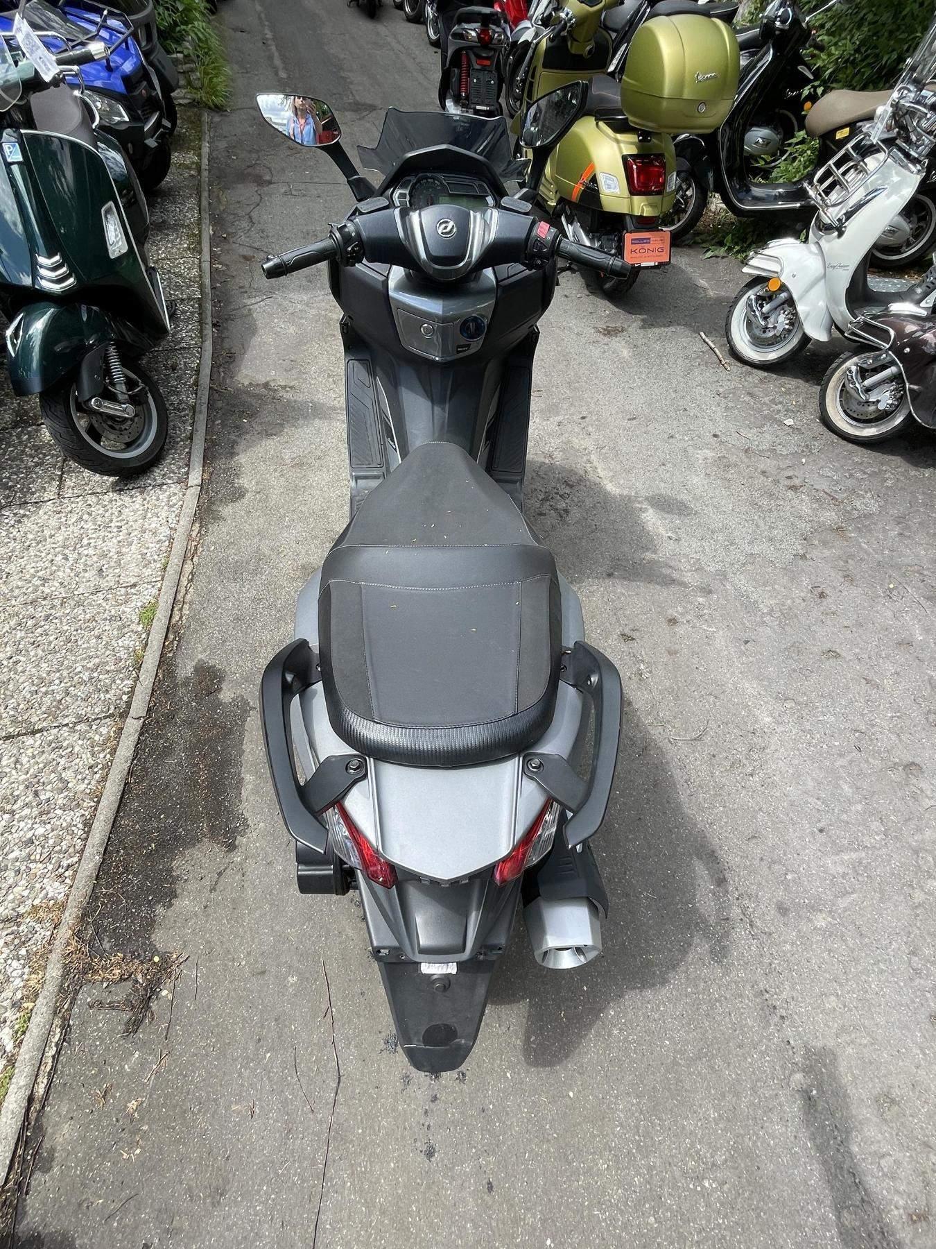 Fahrzeug-Bild 4