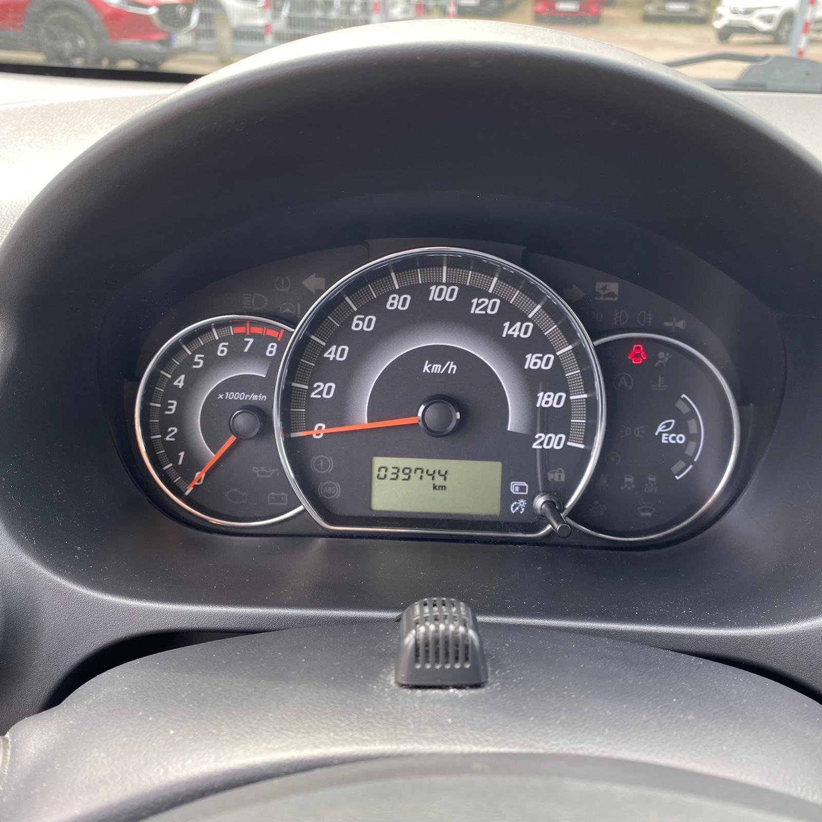 Fahrzeug-Bild 12