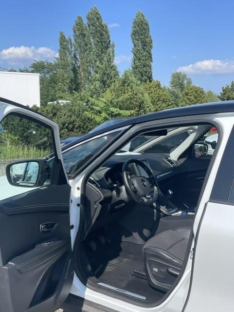 Fahrzeug-Bild 14